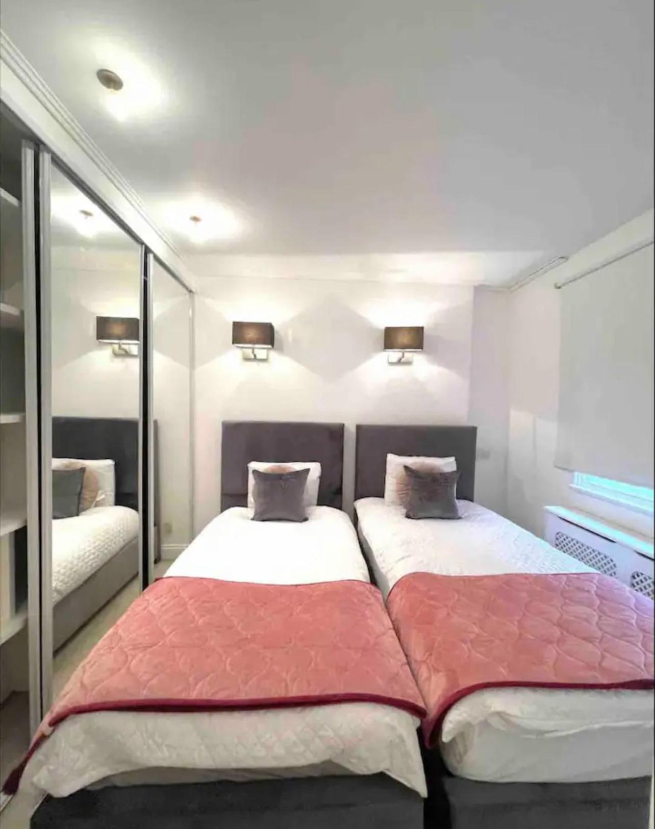 8 Beds House Apartment London