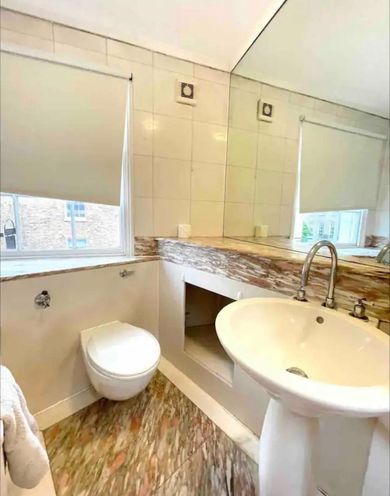 8 Beds House Apartment *