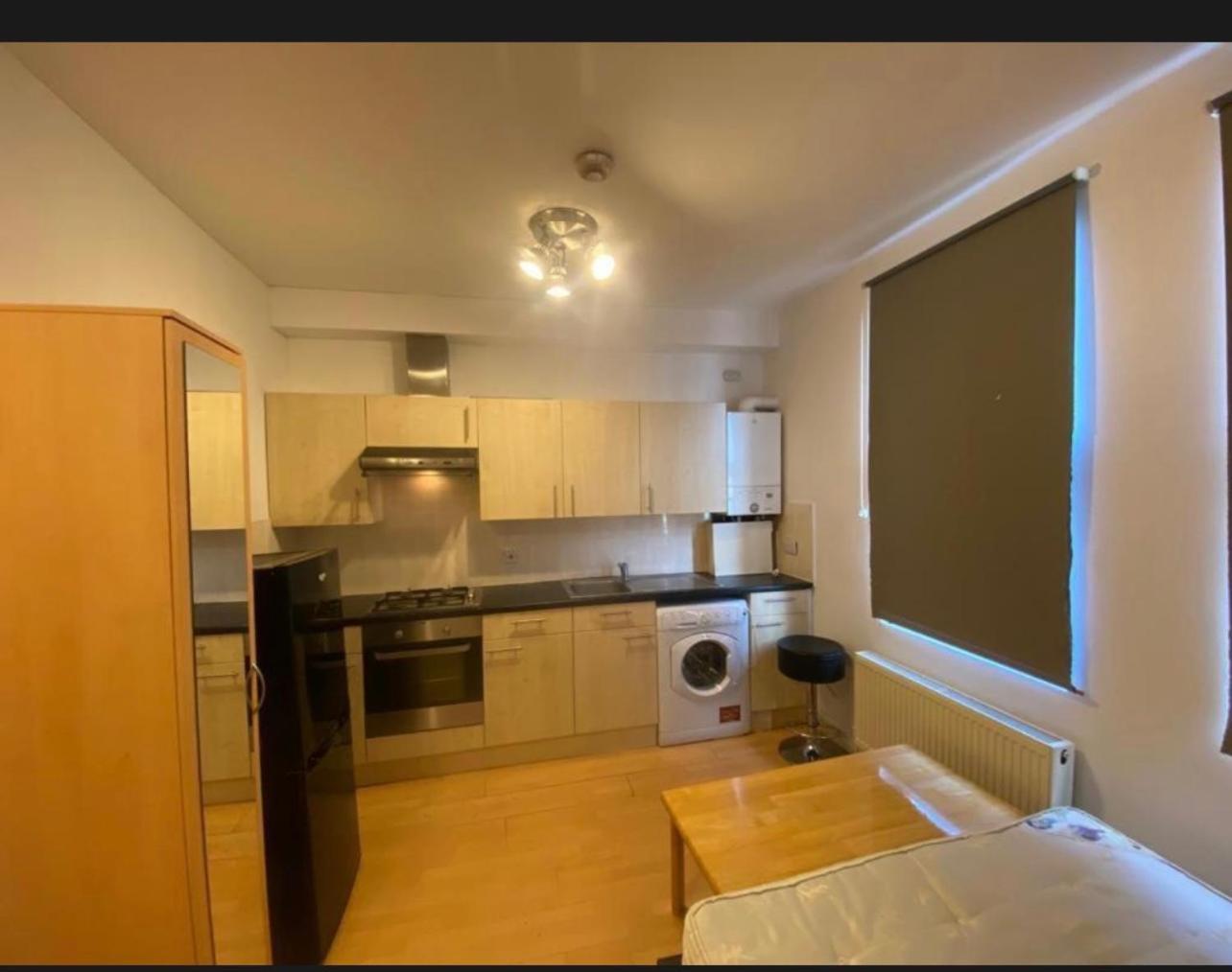 Golders Ways Apartment London