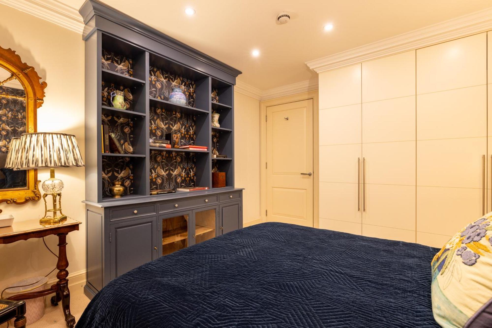 Large 4-bed 8-guests W Patio 1841 House Paddington *