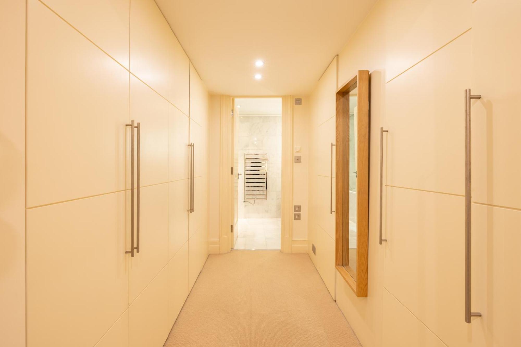 Apartment Large 4-bed 8-guests W Patio 1841 House Paddington *