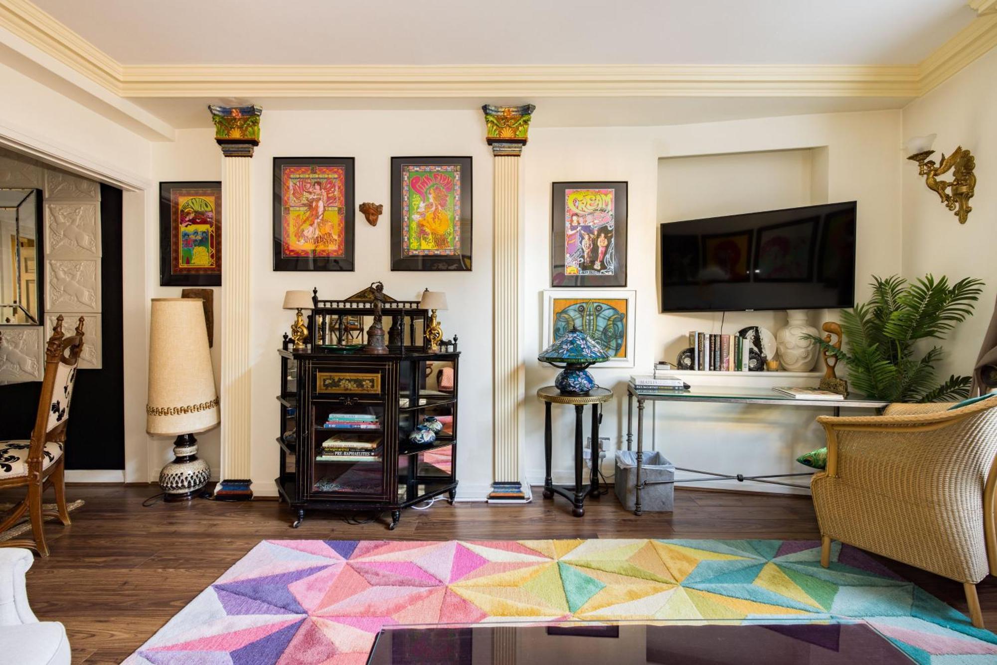 Mayfair 3-bed 5-guest Berkeley Square 1729 House Apartment *