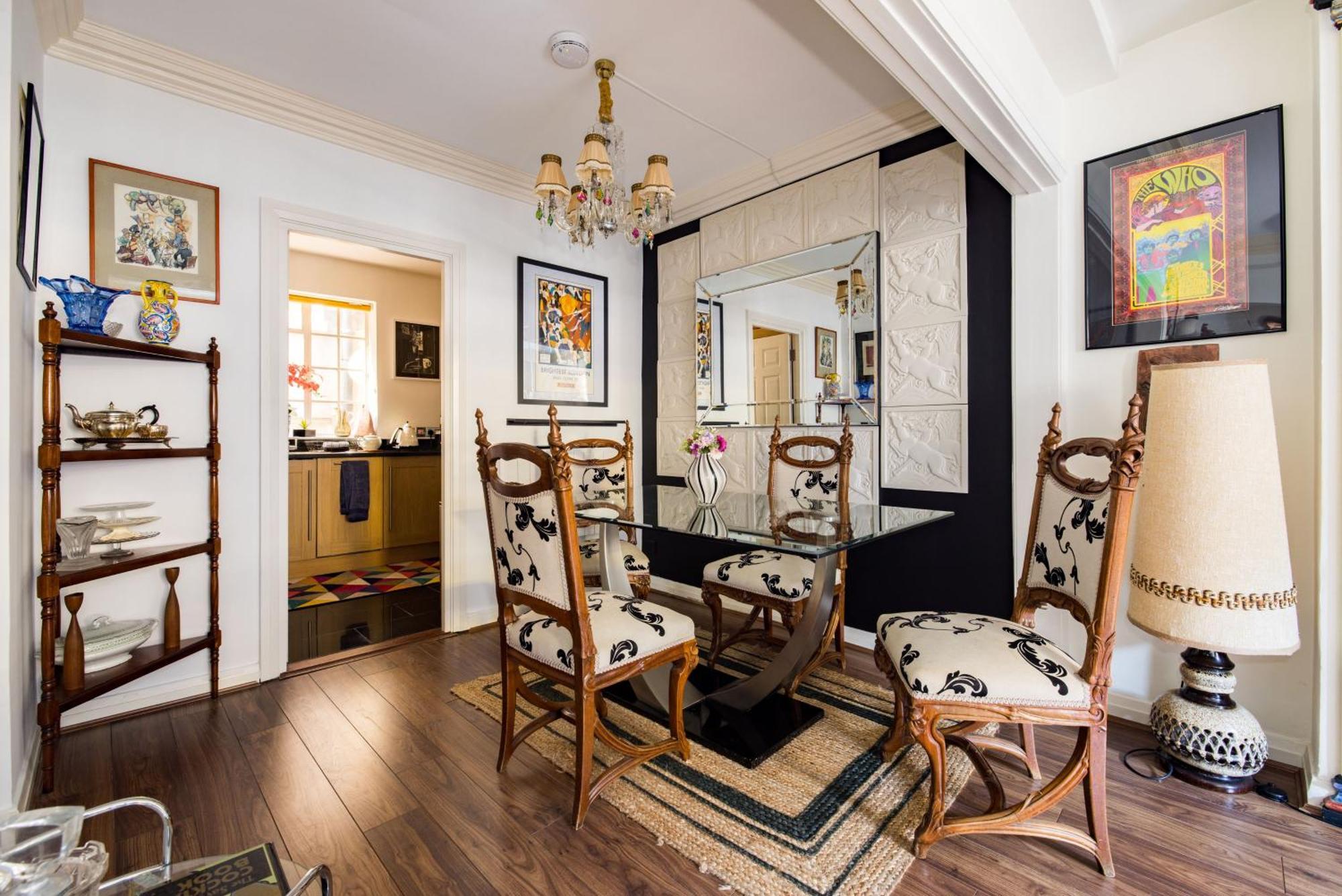 Apartment Mayfair 3-bed 5-guest Berkeley Square 1729 House London