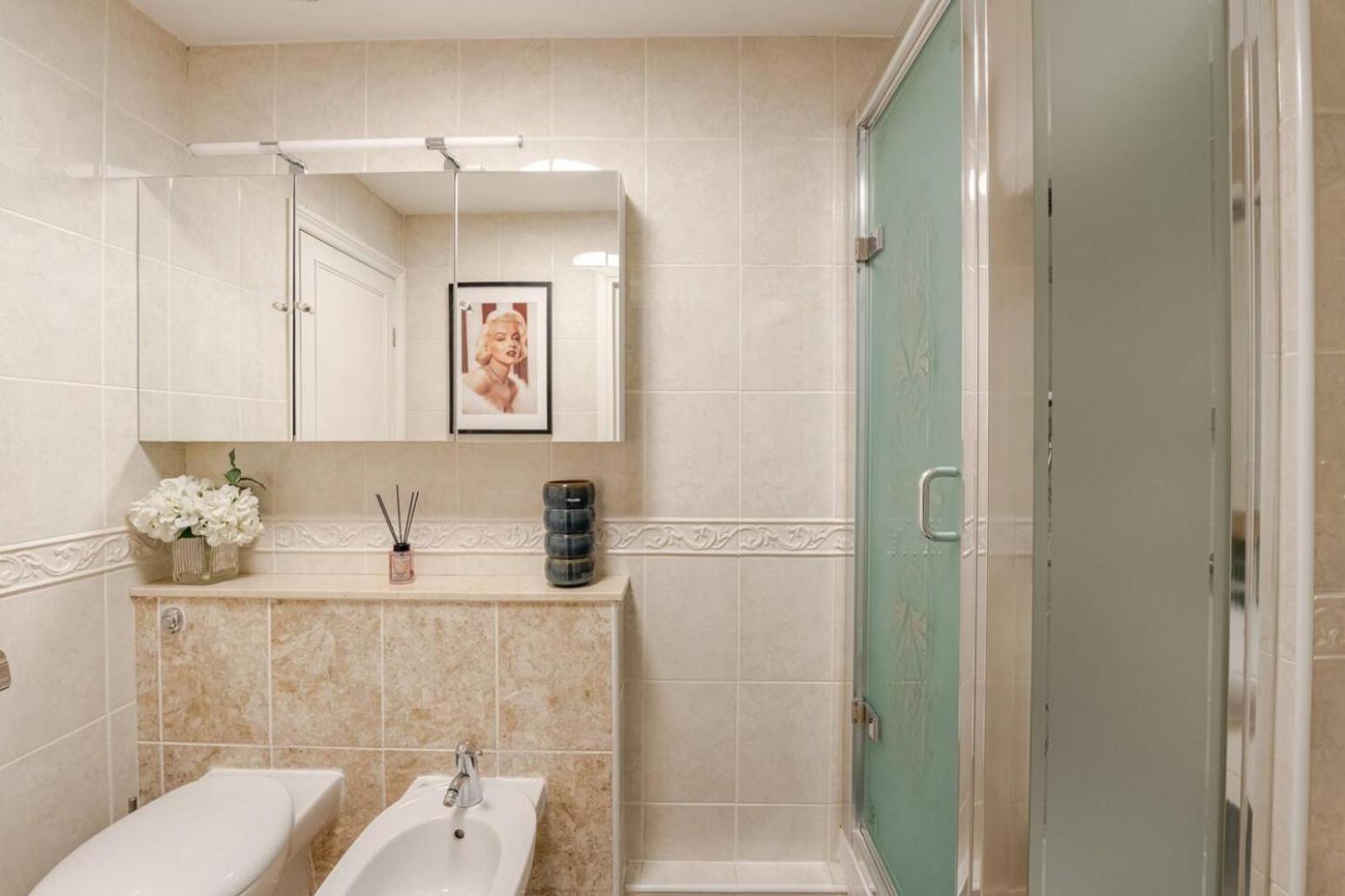Apartment Floor Luxury Penthouse - Sleeps 6