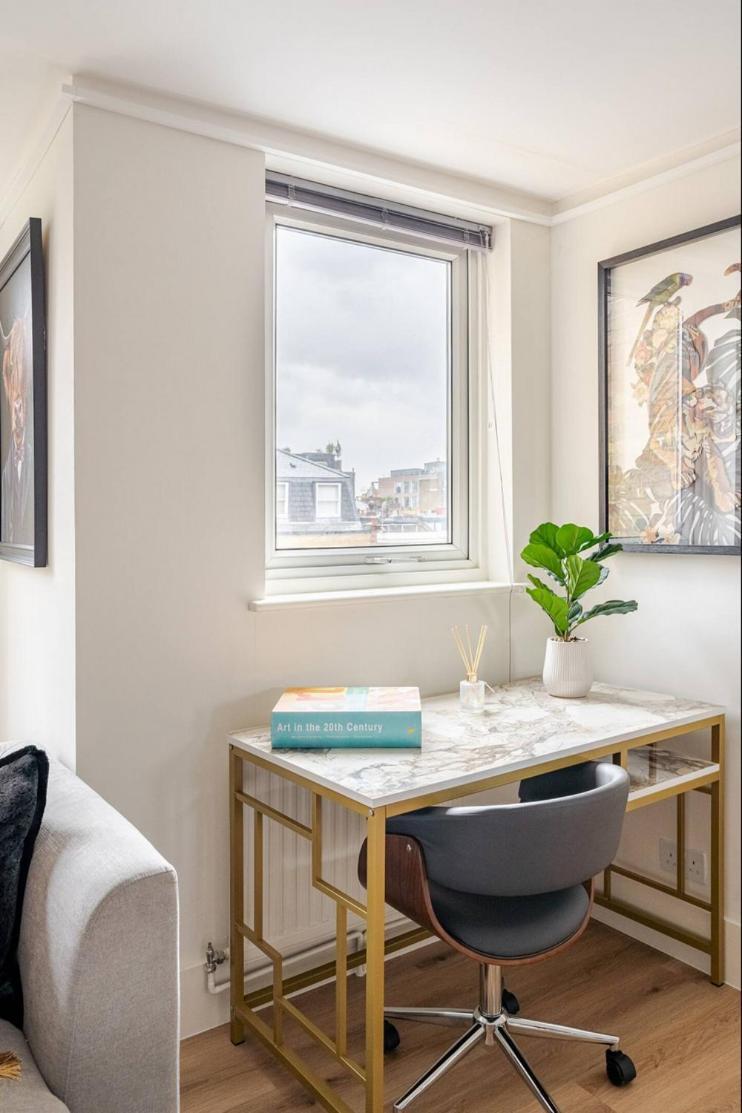 Apartment Floor Luxury Penthouse - Sleeps 6 *