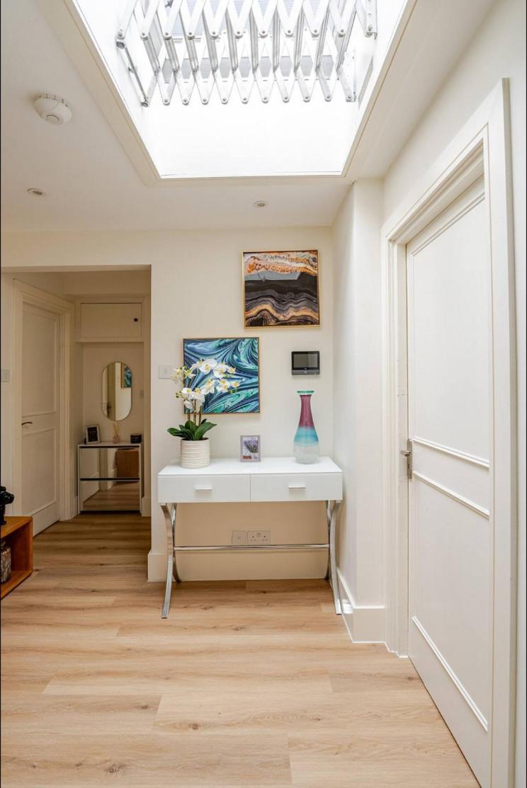 Floor Luxury Penthouse - Sleeps 6 London