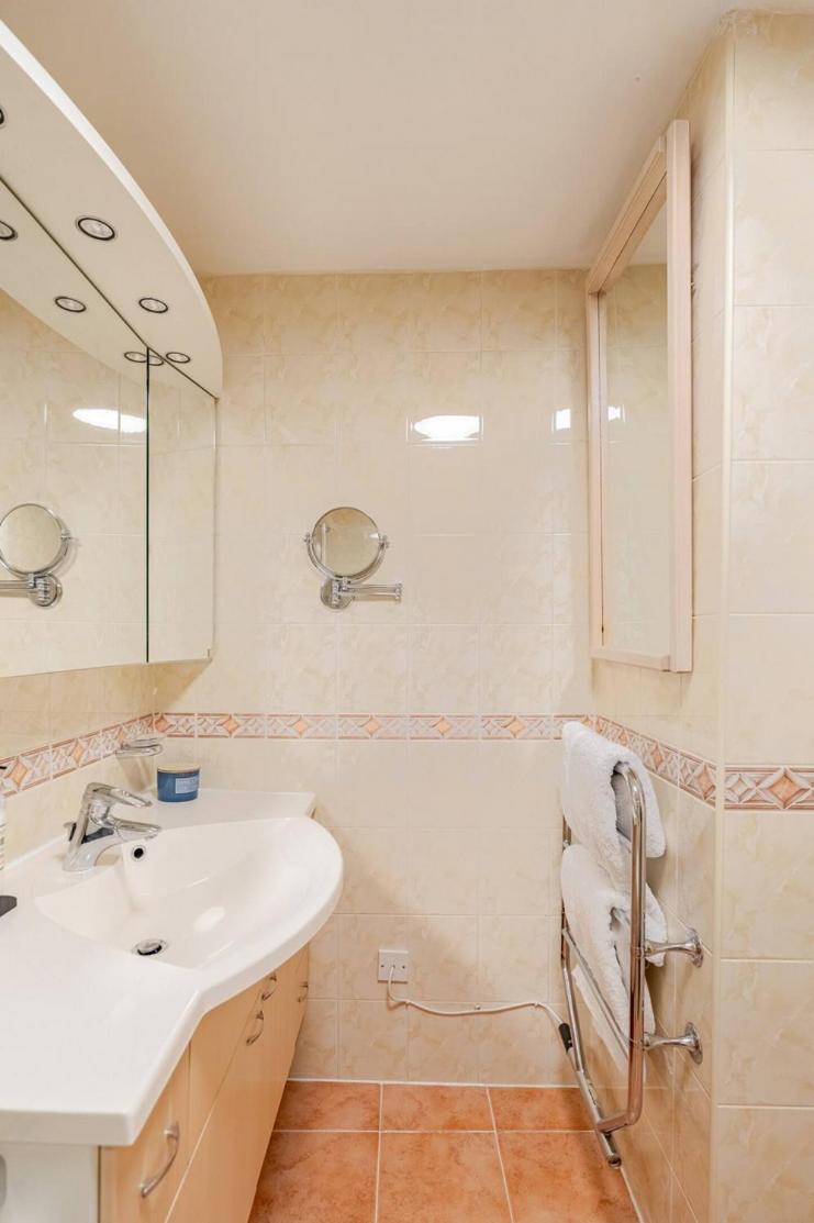 Floor Luxury Penthouse - Sleeps 6 * London