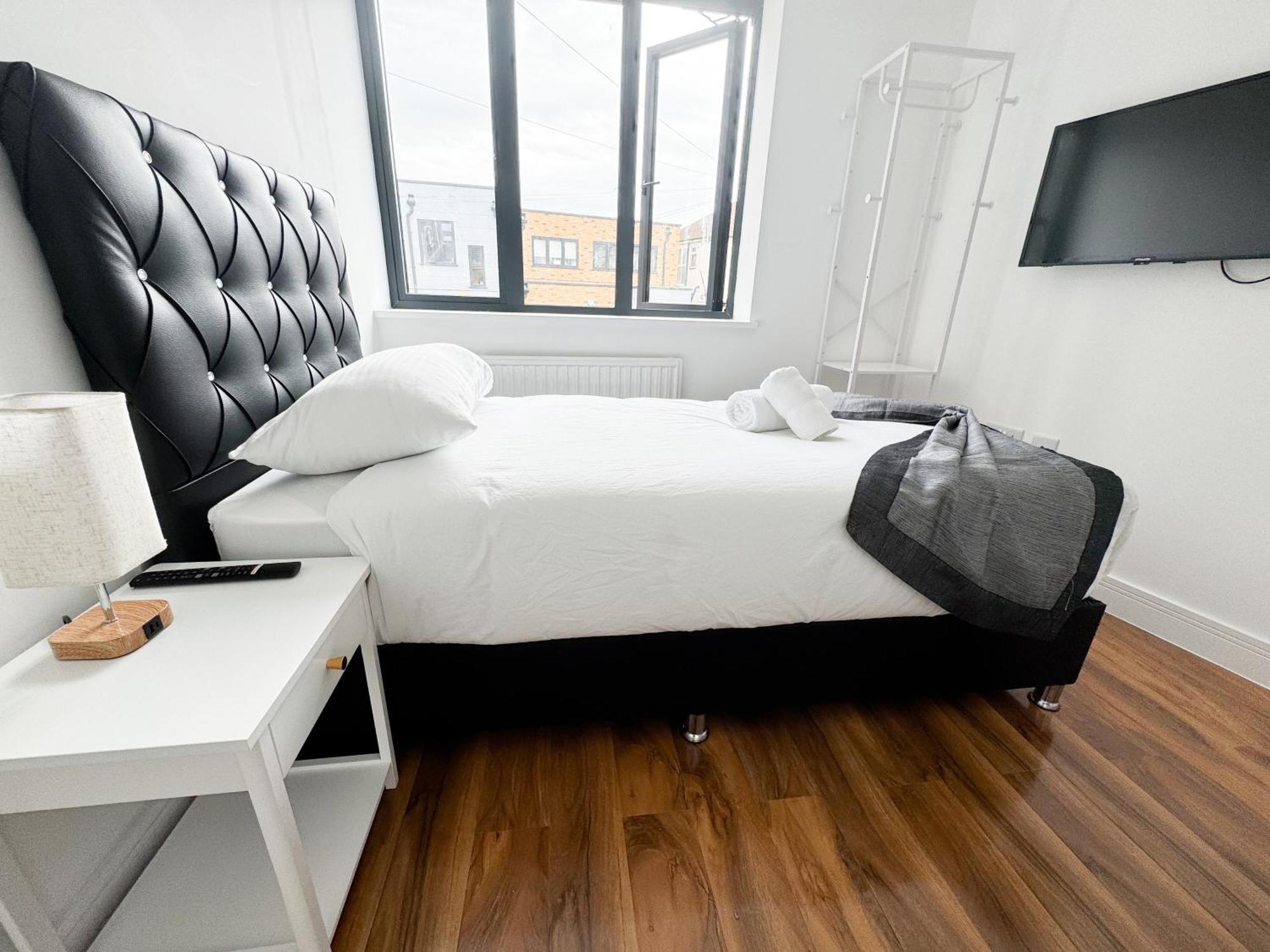 Centra High Road Apartment London