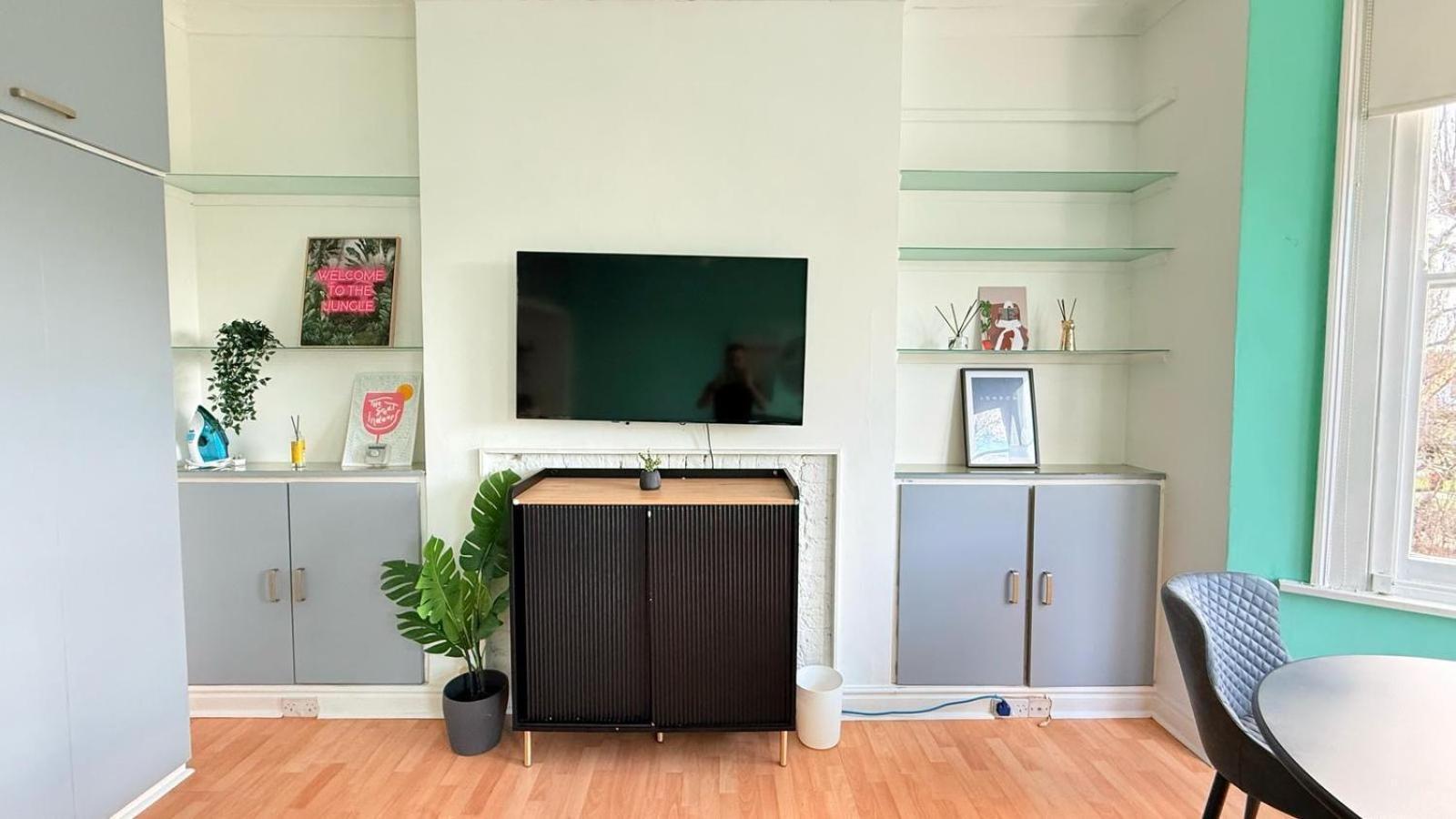 Apartment Large Flat Close To Tube Station Zone 2 *