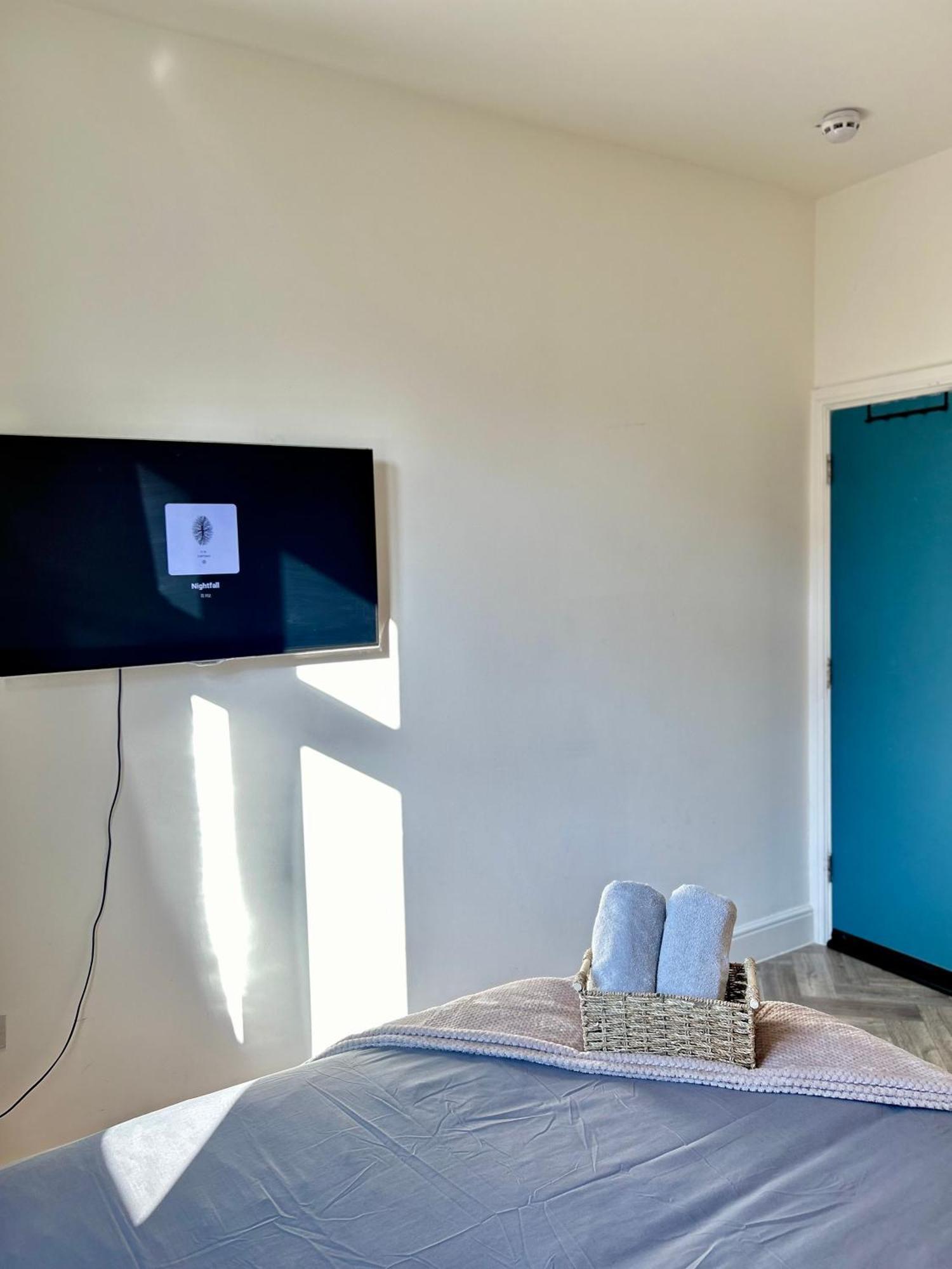 Apartment 45a *
