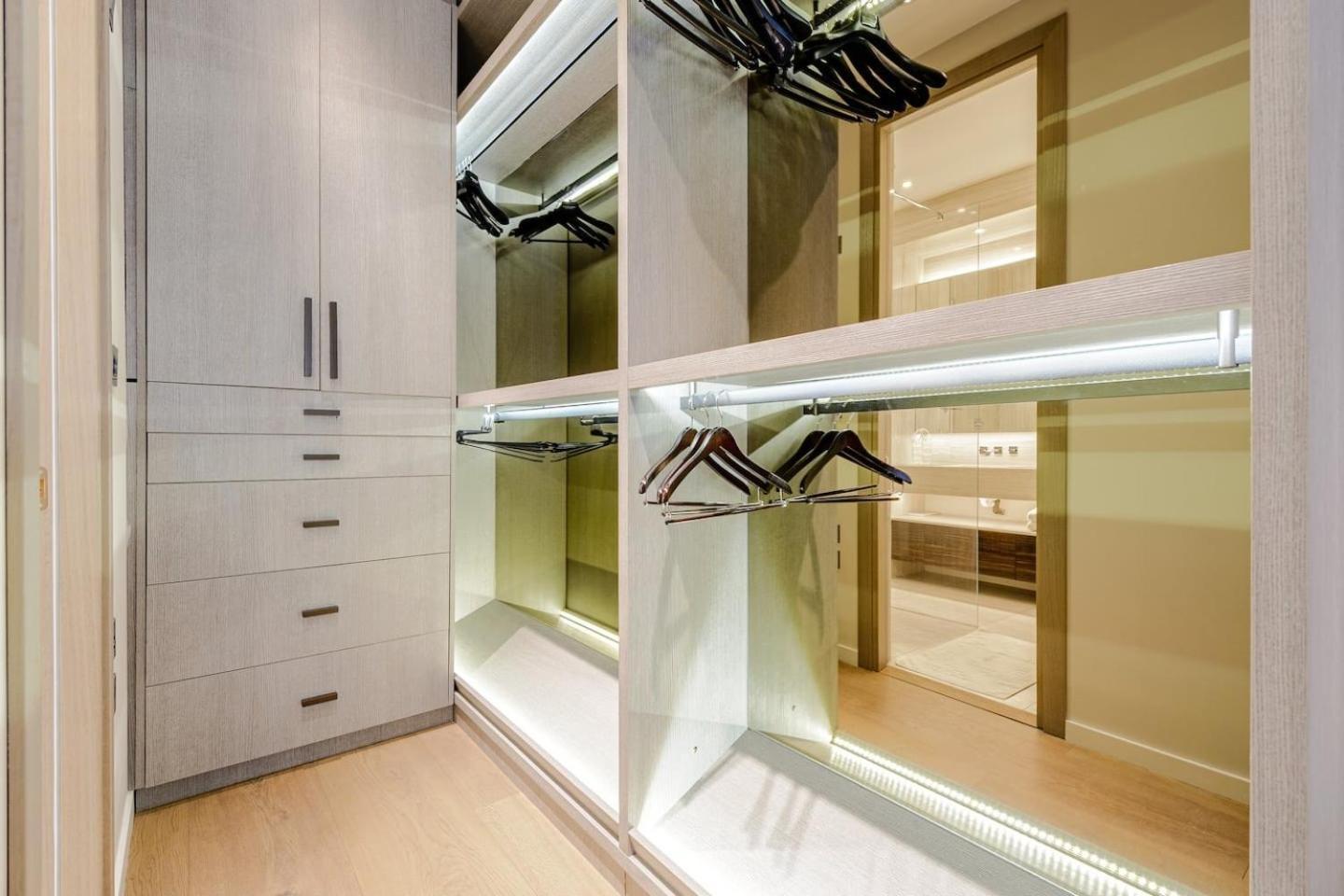 Award Winning Interior Designed Luxurious Mews In Knightsbridge Ferienhaus *