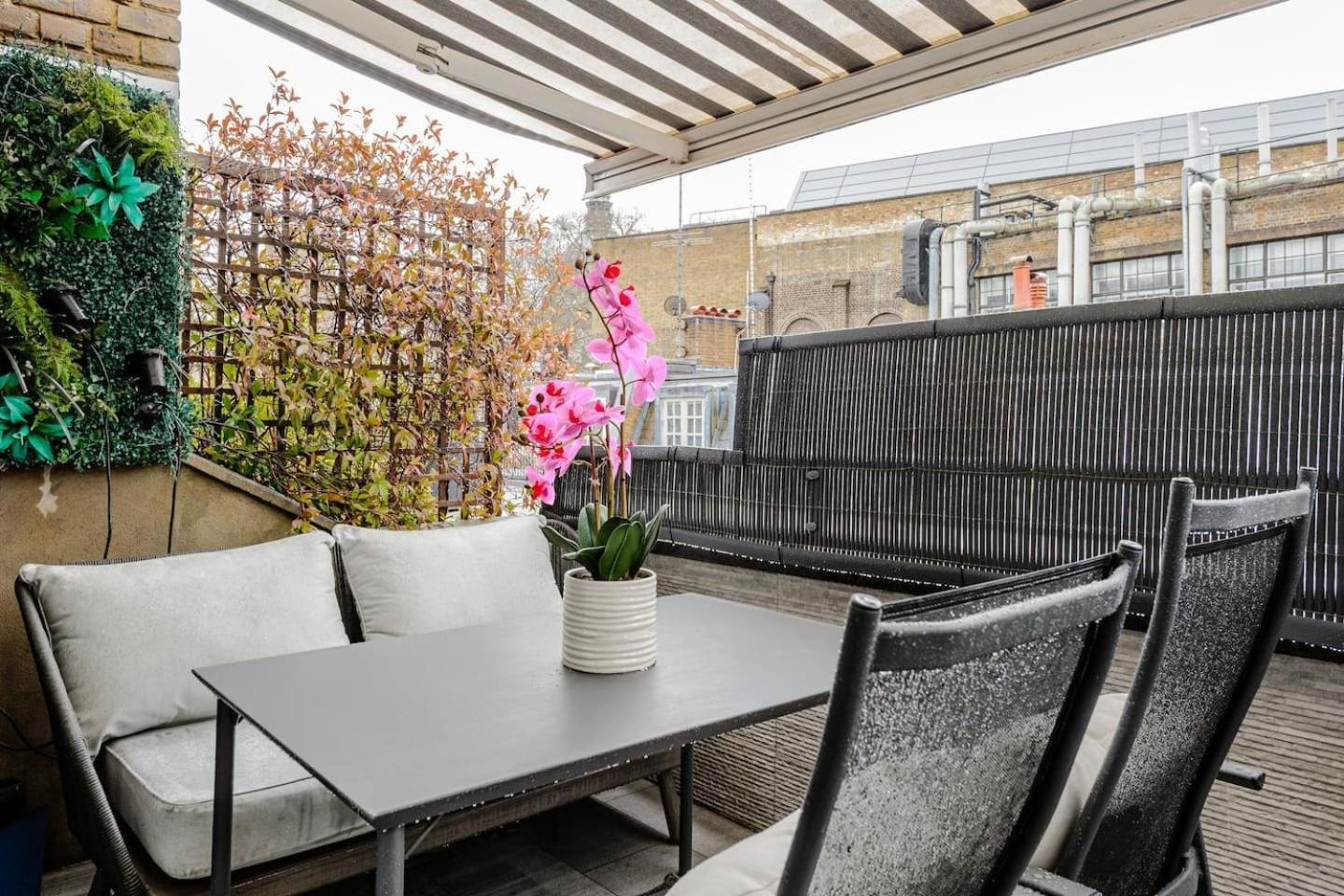 Ferienhaus Award Winning Interior Designed Luxurious Mews In Knightsbridge *