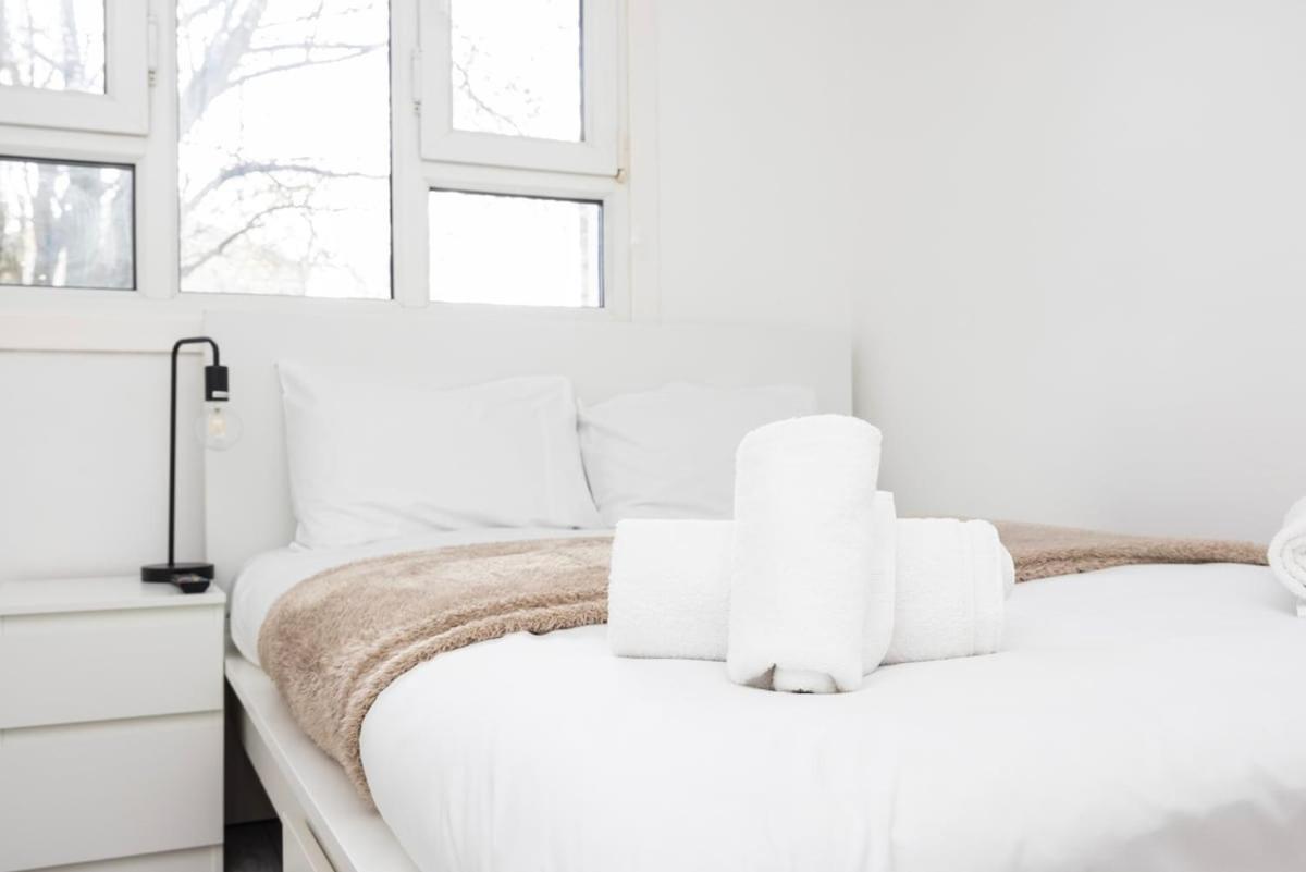 Chic 2 Bedroom Flat Close To South Londons Attractions Apartment *