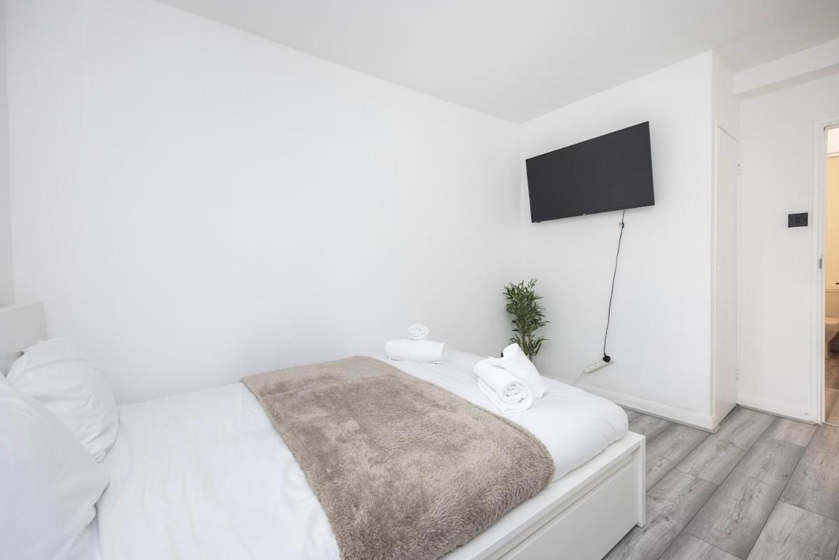 Apartment Chic 2 Bedroom Flat Close To South Londons Attractions *