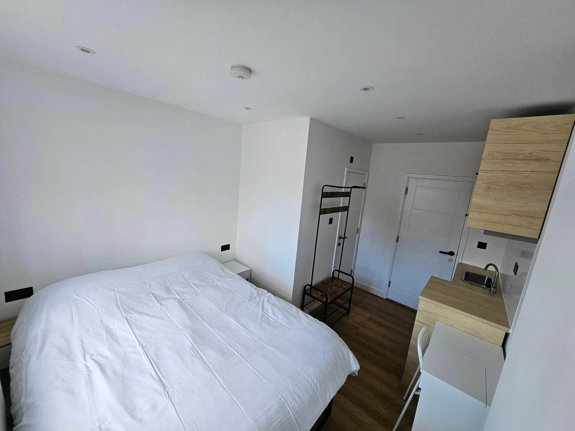 Starnest Shepherd's Bush London