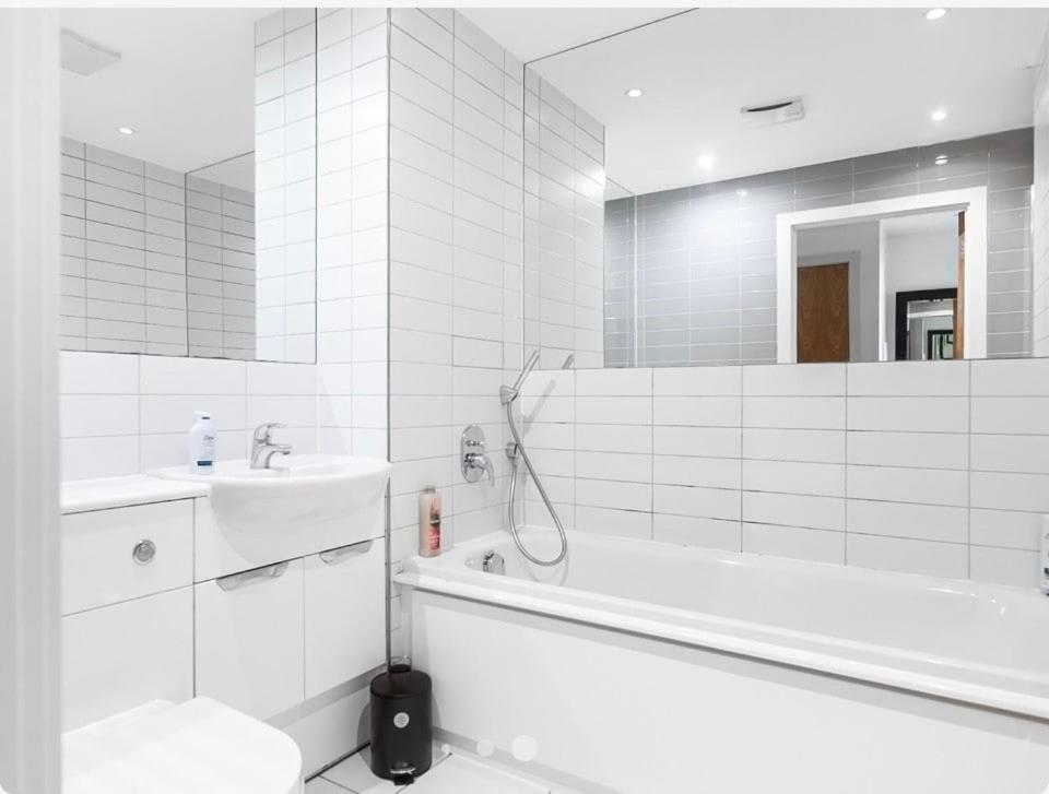 Apartment O2 & Excel Zone 2 Sleeps 6
