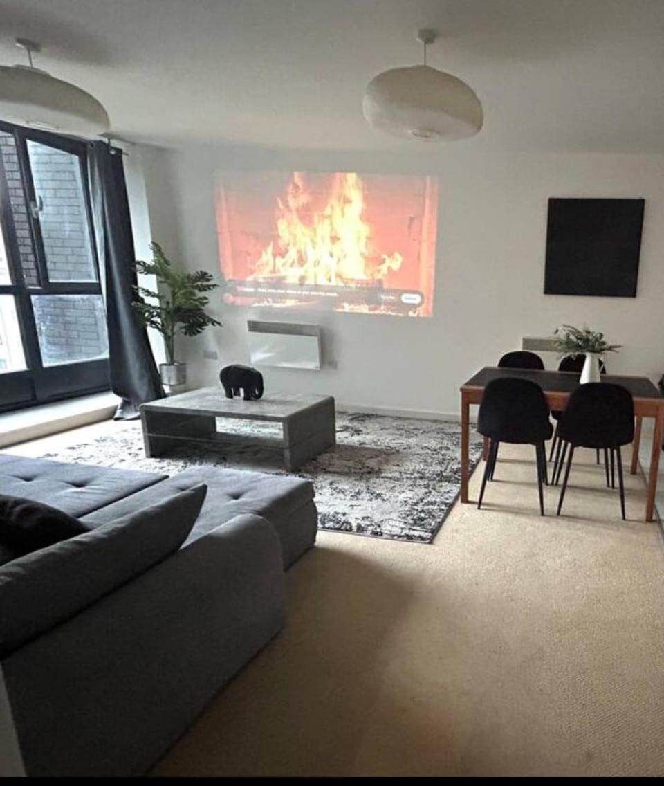 Apartment O2 & Excel Zone 2 Sleeps 6