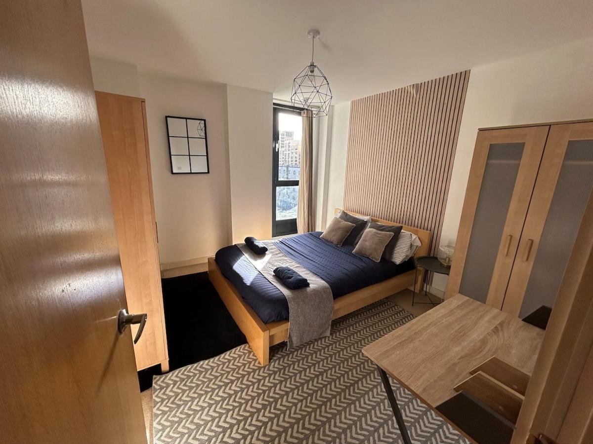 Apartment O2 & Excel Zone 2 Sleeps 6