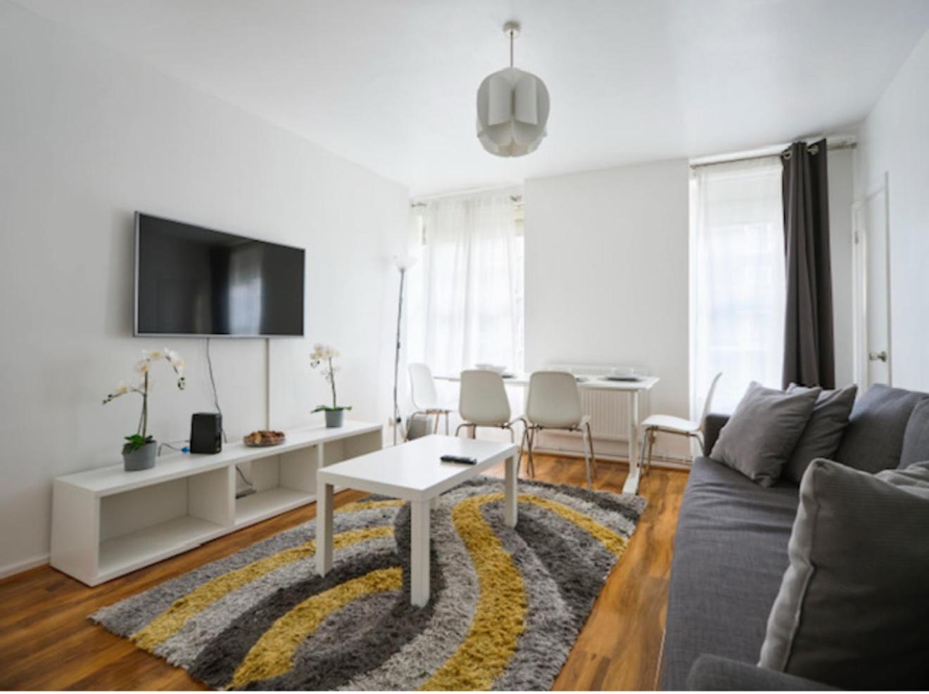 Apartment Centre