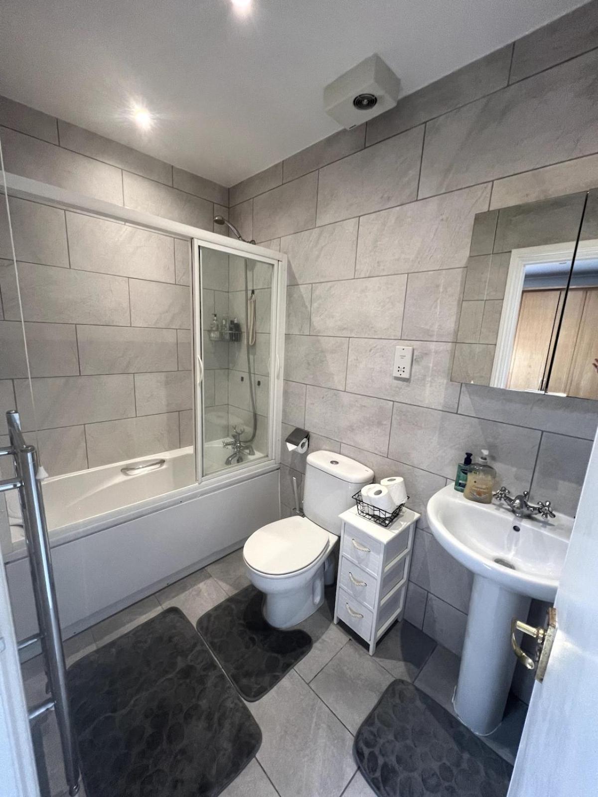 Quiet Flat In Camden Apartment London