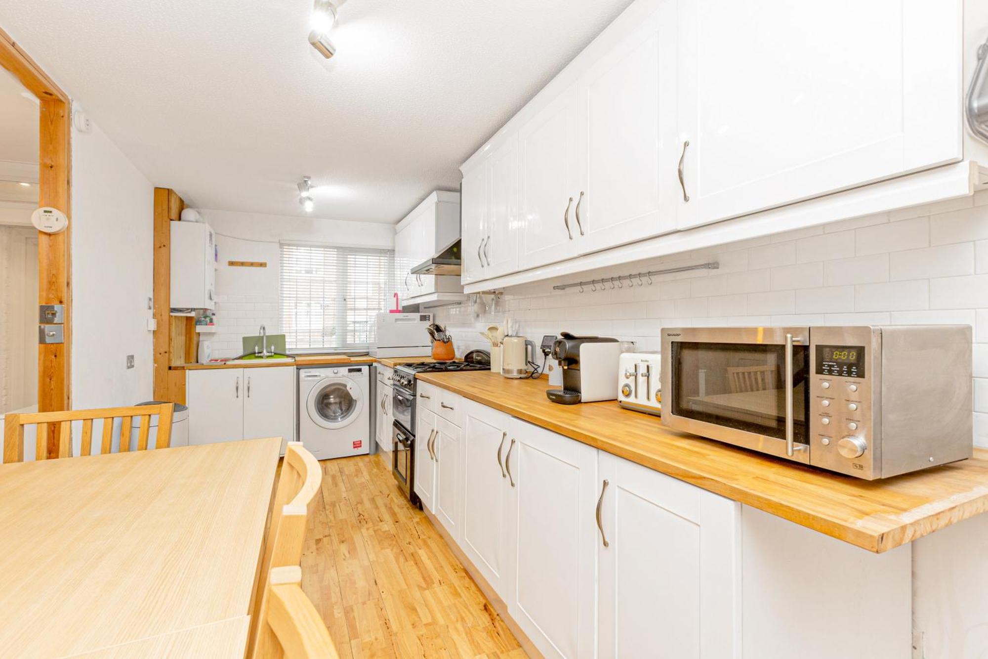 Unique 2br Duplex, Garden & Parking, 7min Woodgreen St