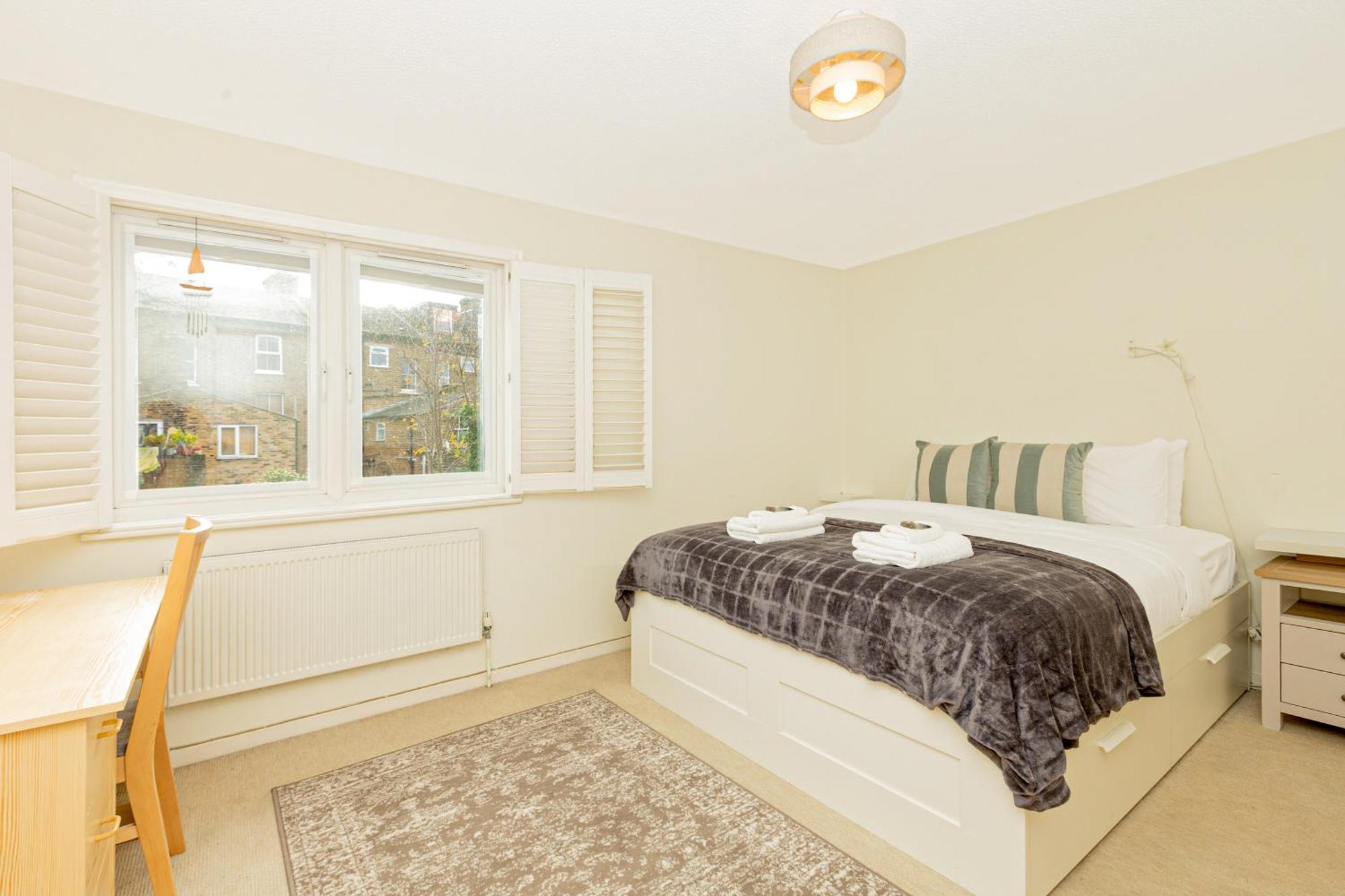 Unique 2br Duplex, Garden & Parking, 7min Woodgreen St Apartment *