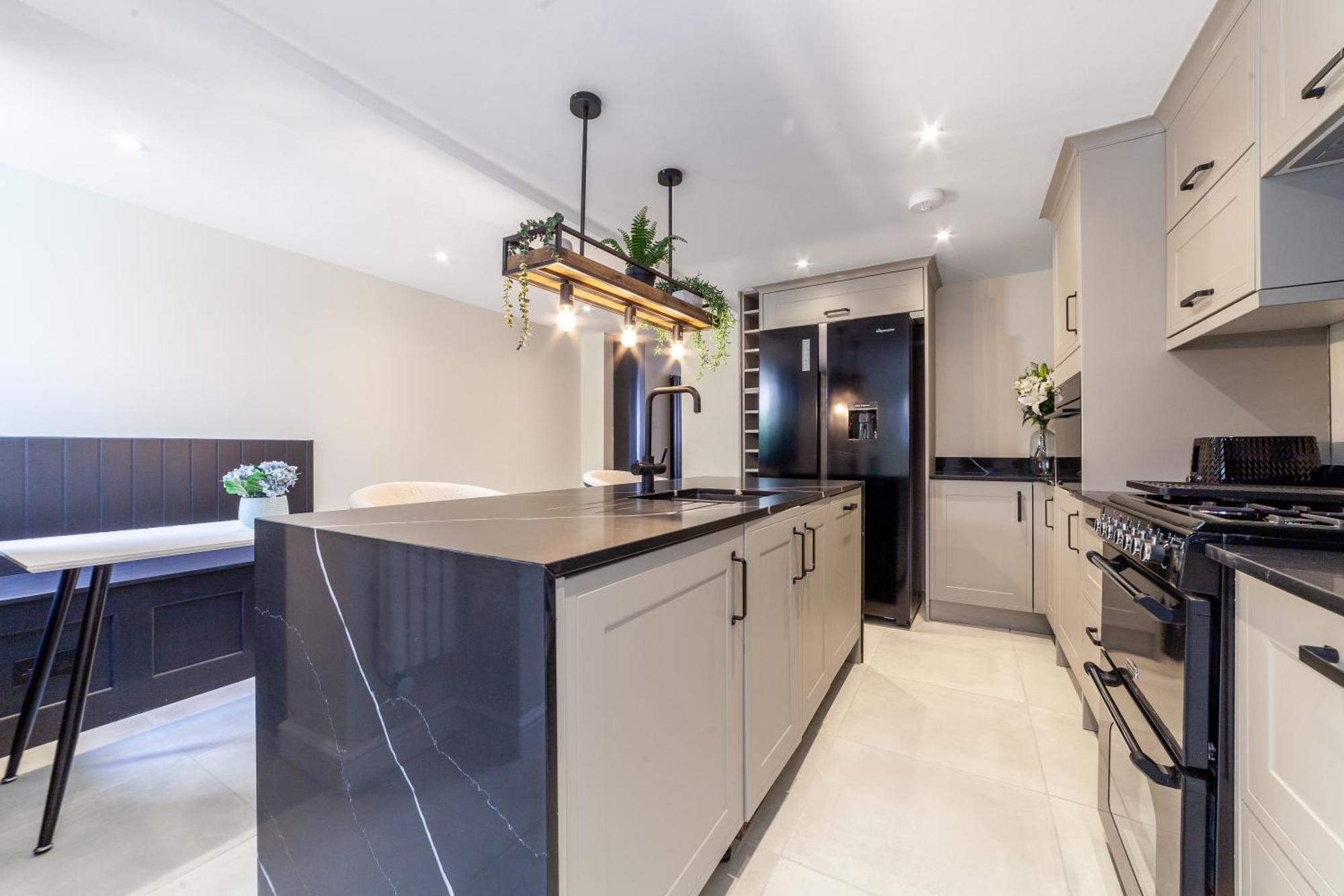 Peaceful 5br House With Garden & Terrace, Se Apartment London
