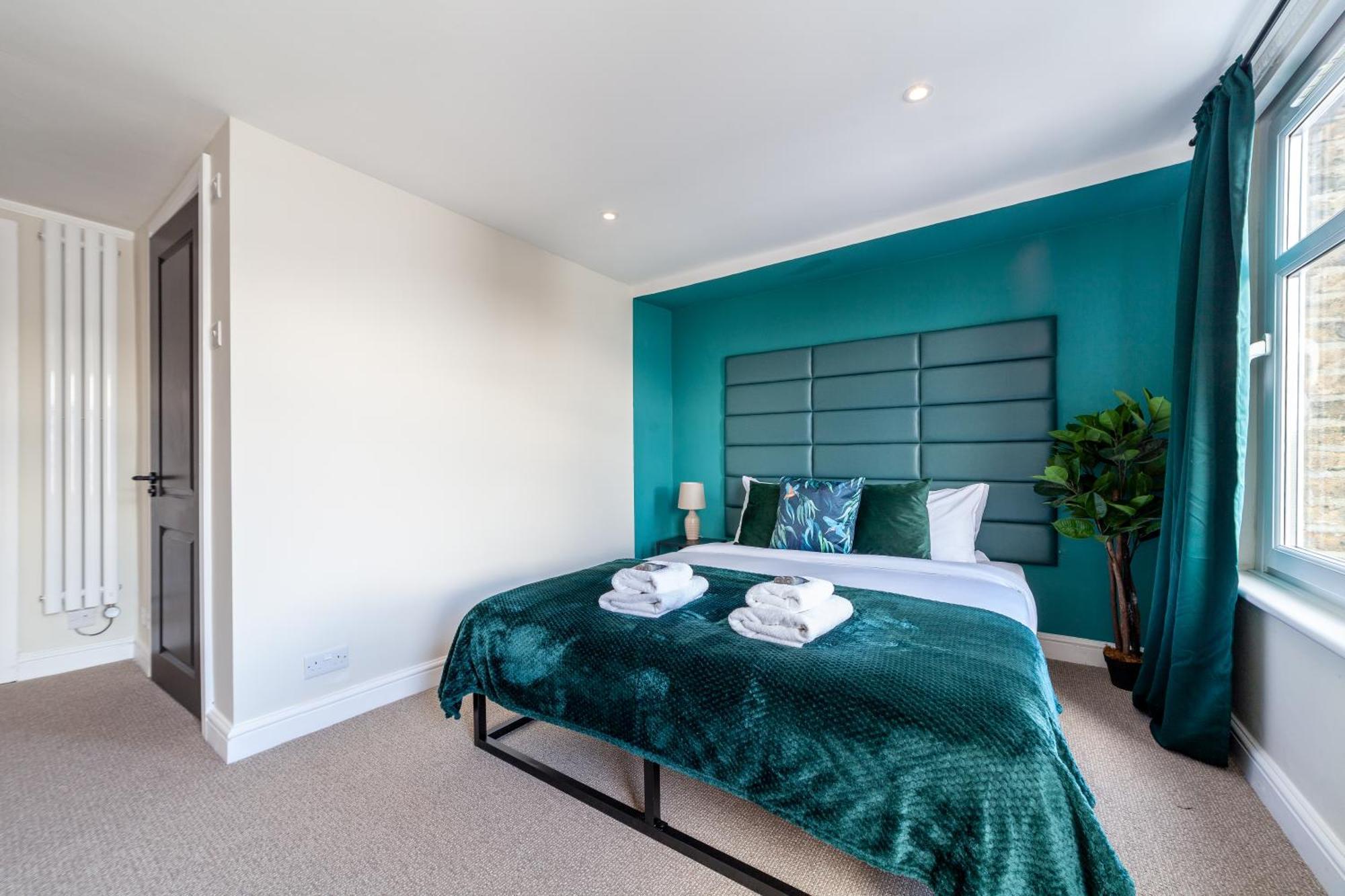 Peaceful 5br House With Garden & Terrace, Se *