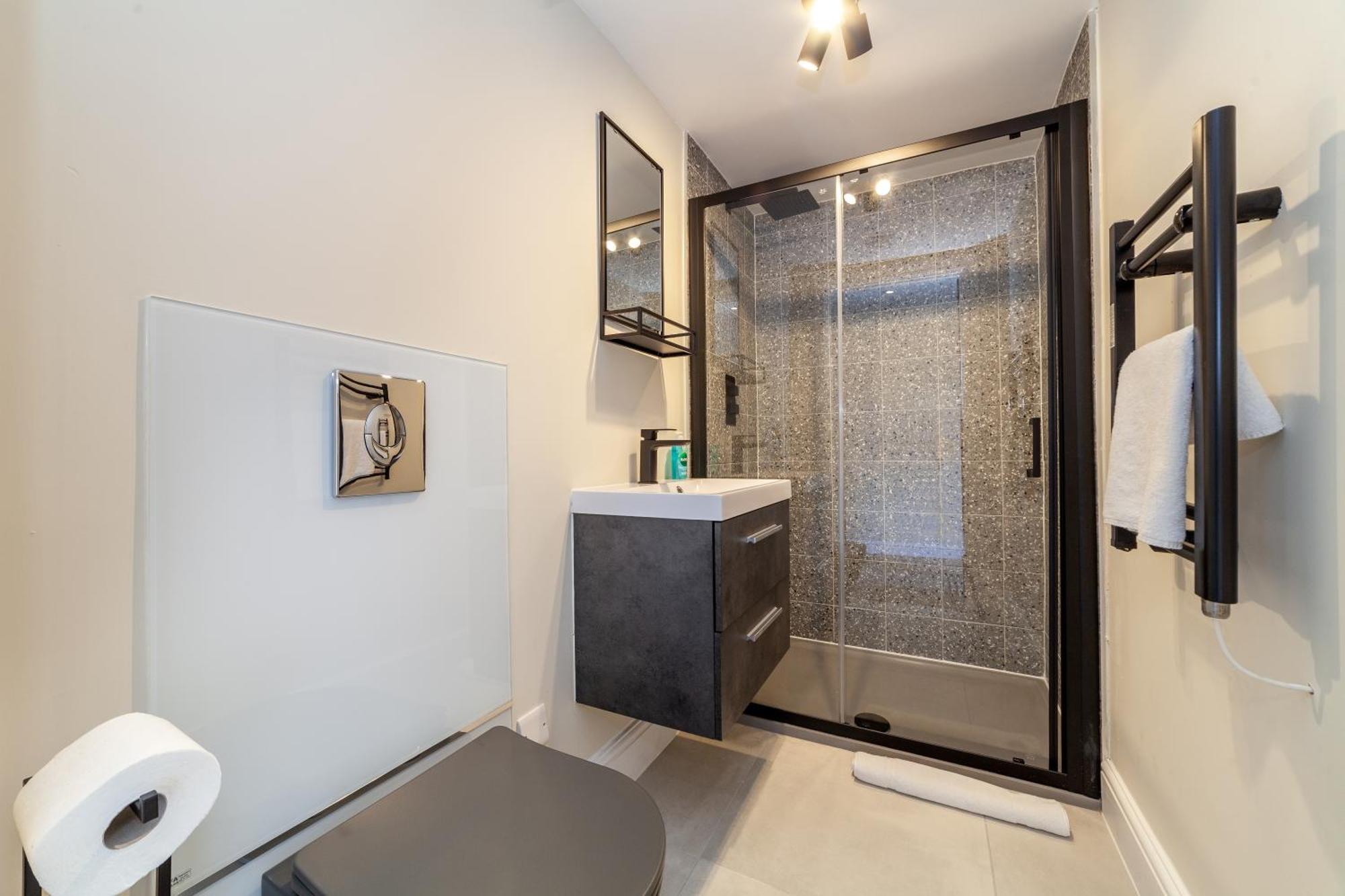 Apartment Peaceful 5br House With Garden & Terrace, Se *