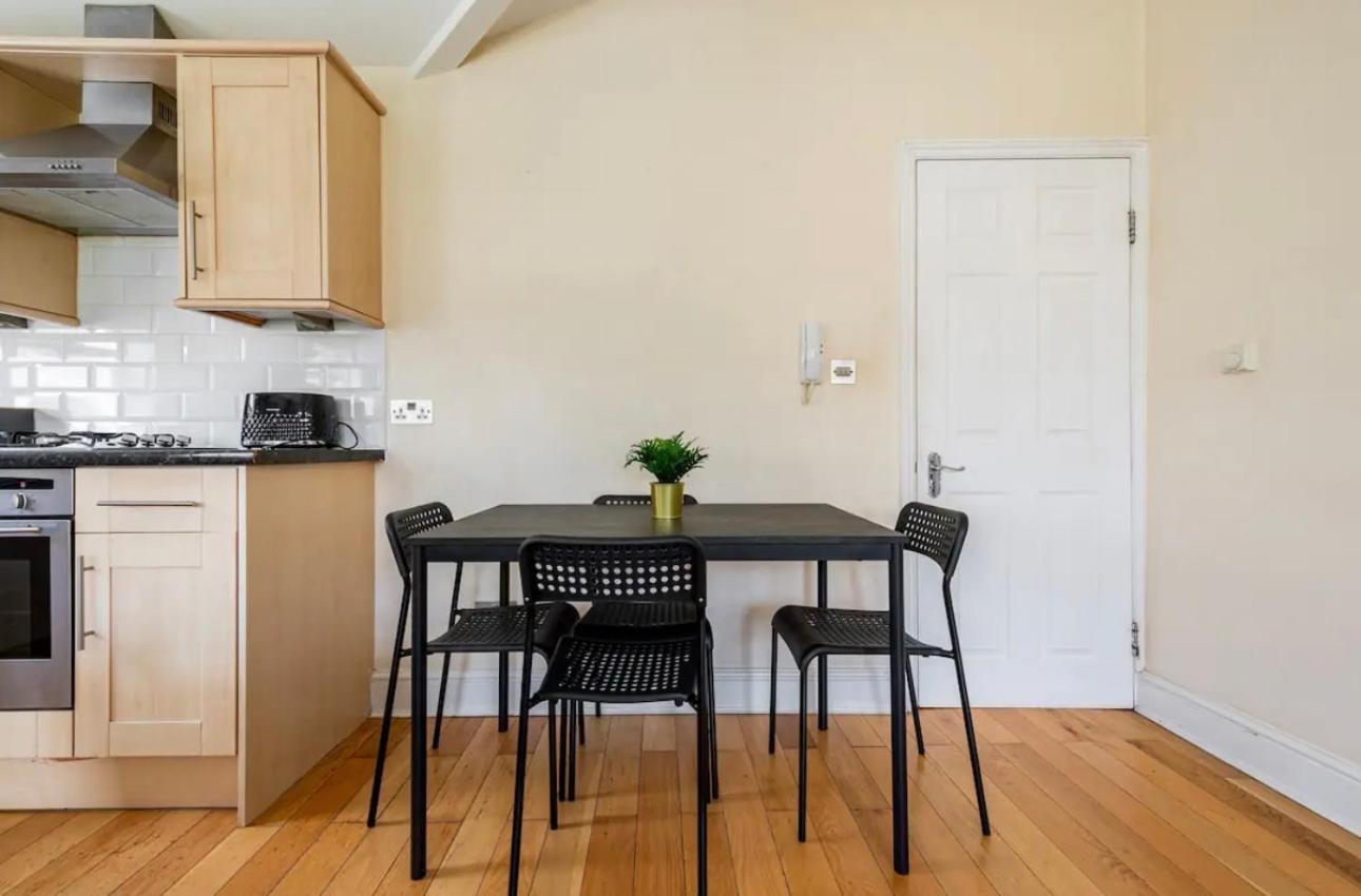 Appartement Lovely 3-bed 20 Minutes To *