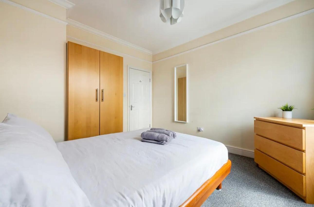 Lovely 3-bed 20 Minutes To Appartement