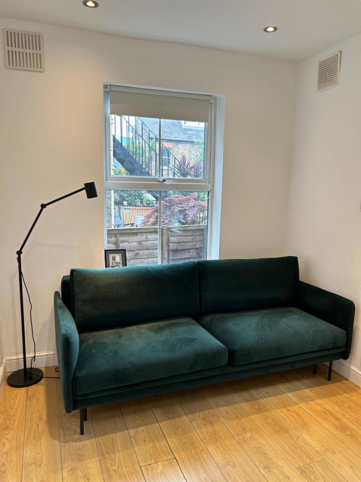 Spacious Battersea And London