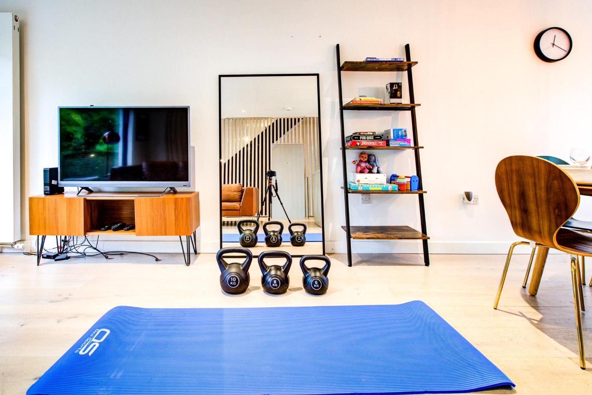 Neoteric Wimbledon Village * London