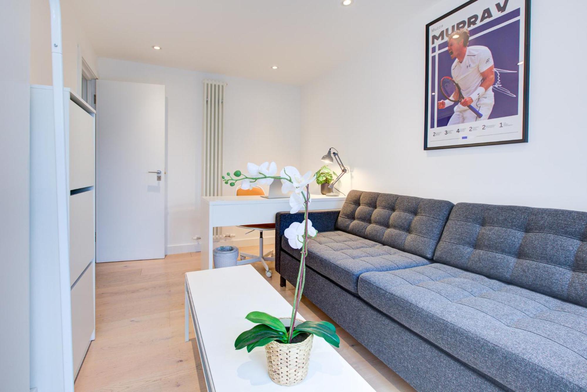 Neoteric Wimbledon Village * London