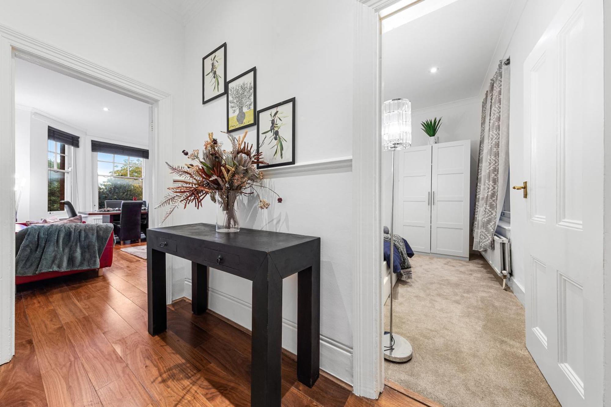 3 Bedroom Sloane Square Kings Road Chelsea Bm1