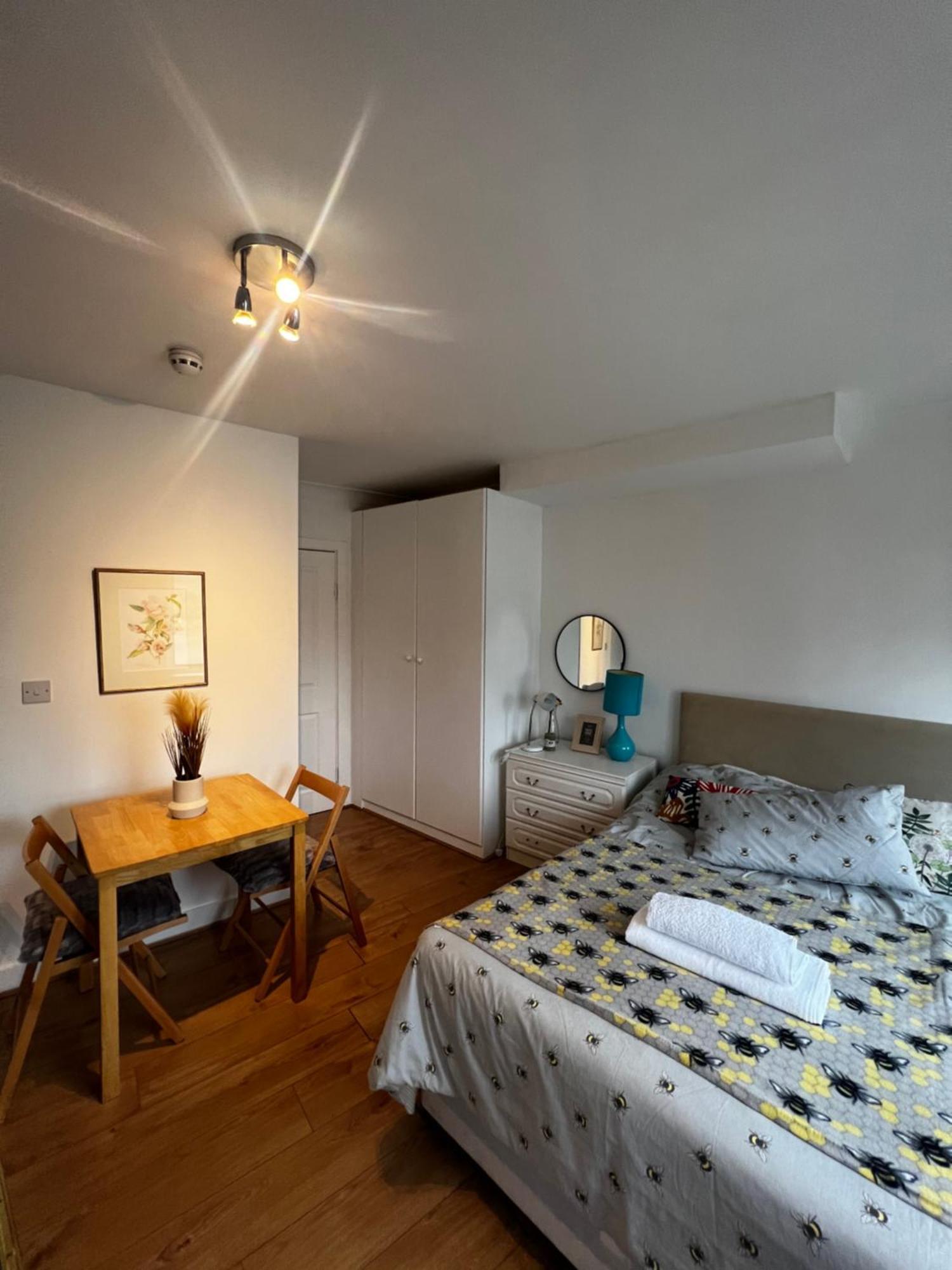 Apartment Flat In