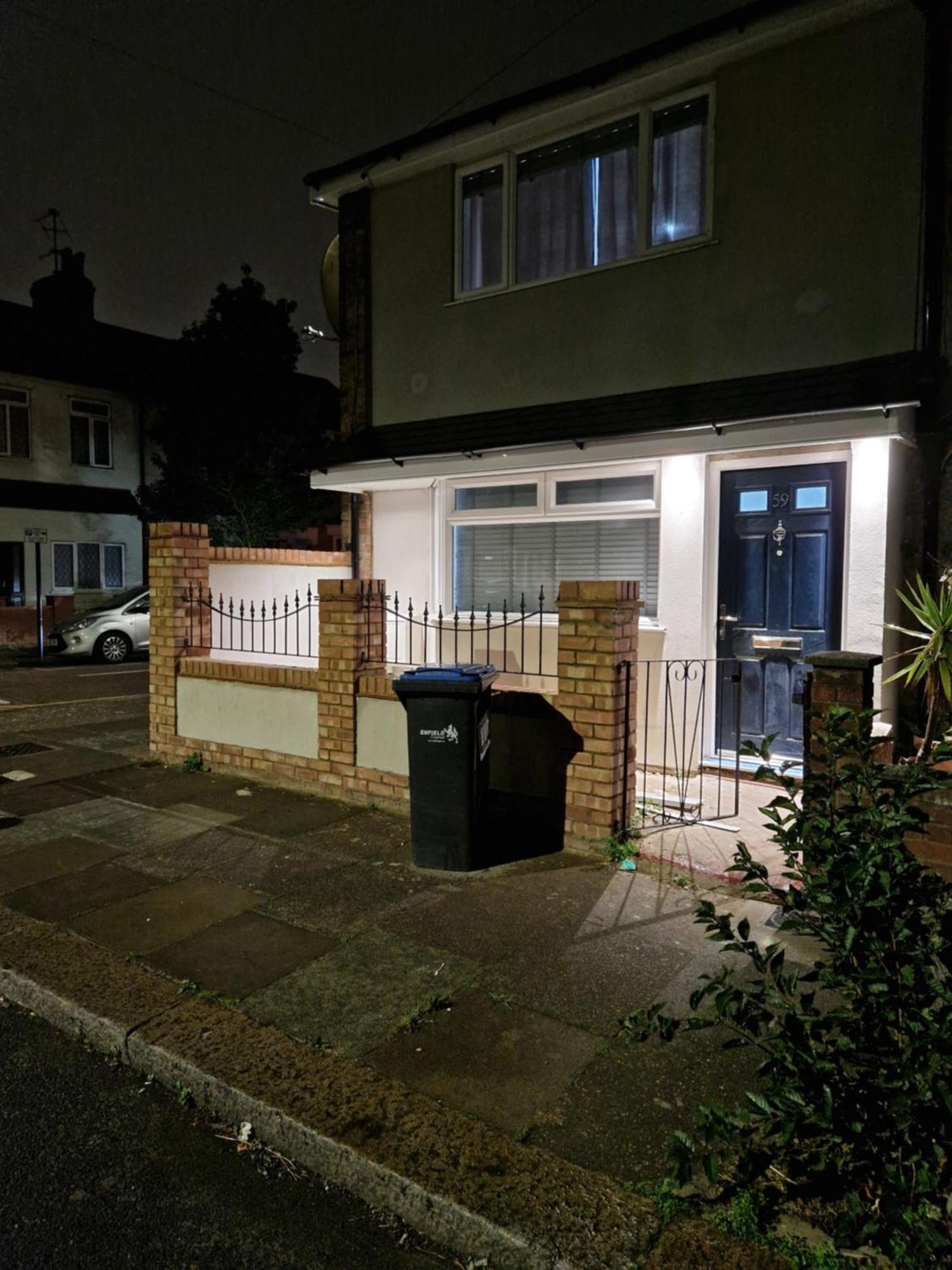 Ferienhaus Stylish 2 Bed Home- Short Walk To Tottenham Stadium/stations London