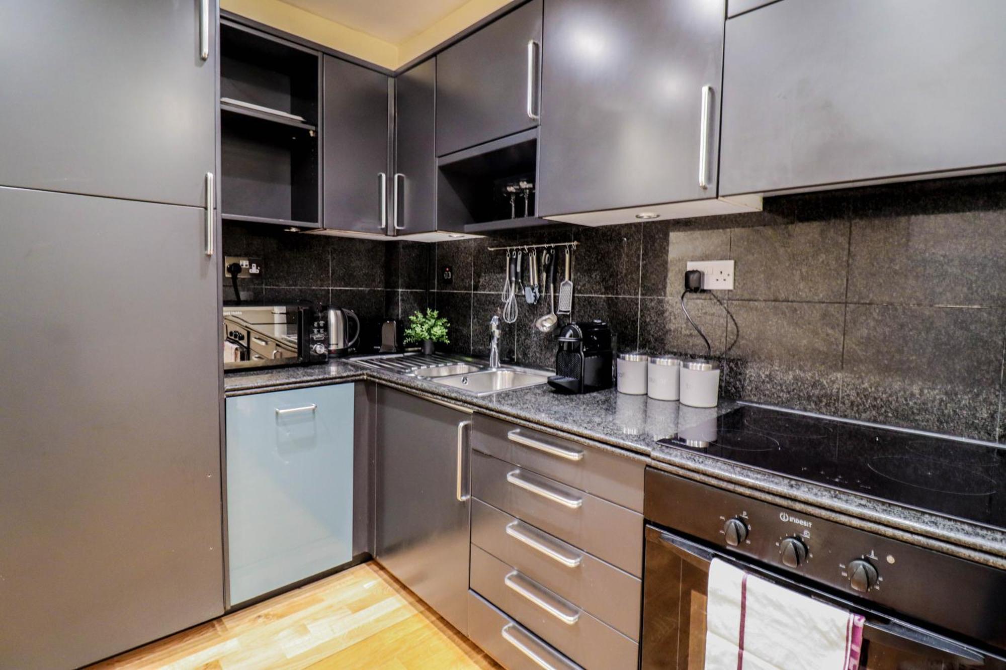 Apartment Spacious 4-bed In St.john's Wood *