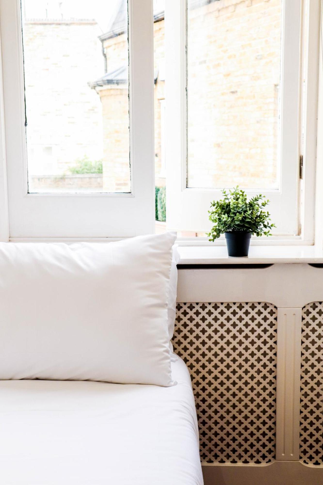 Spacious 4-bed In St.john's Wood Apartment *