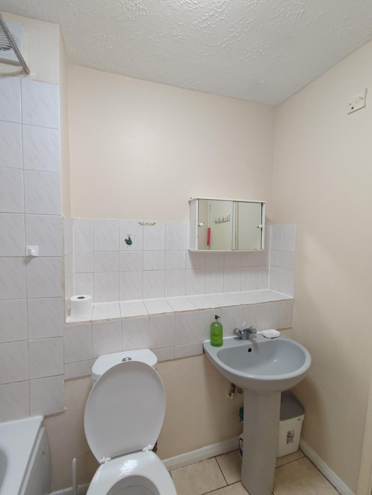 Wembley House Guest house *