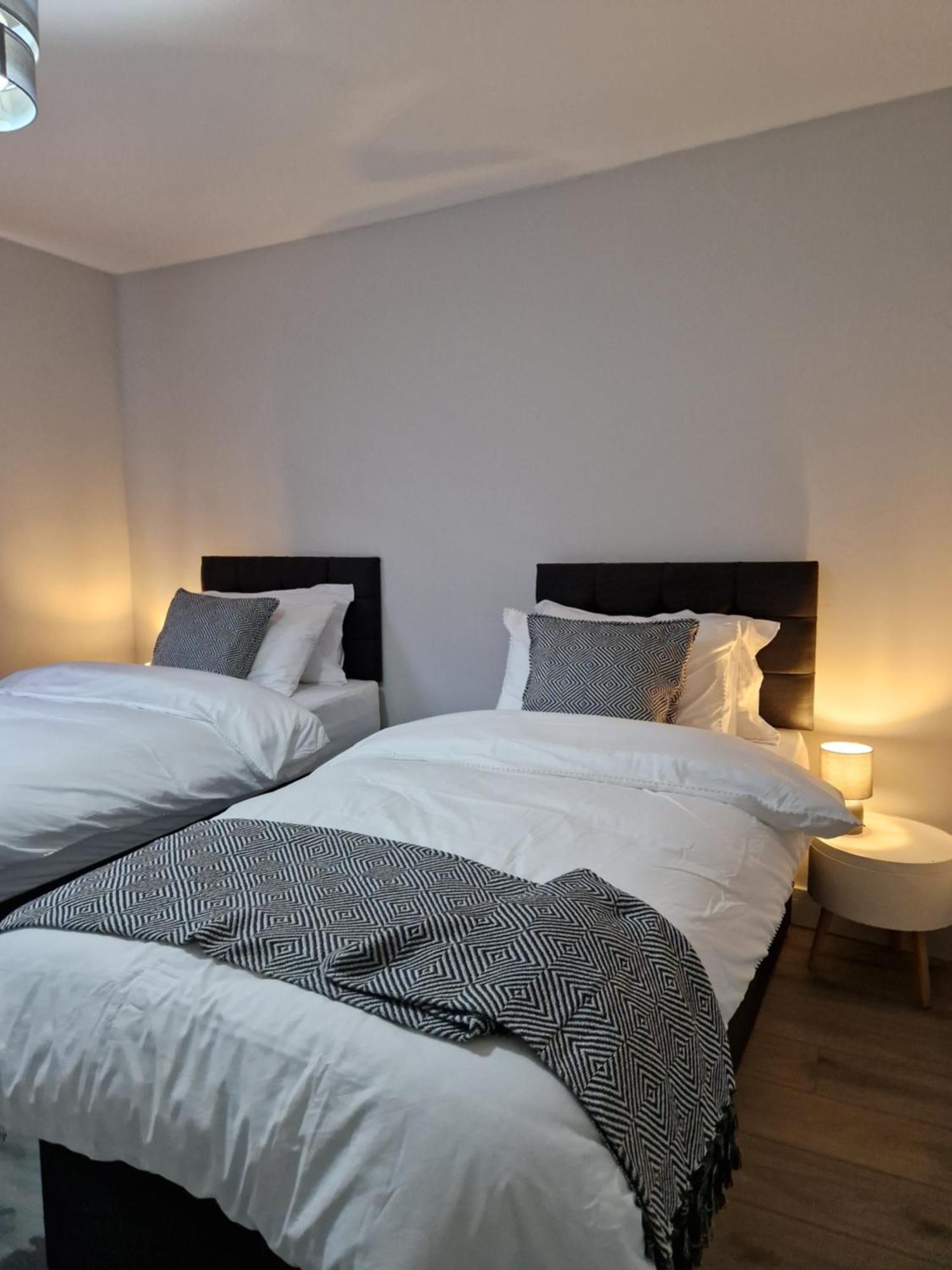 Ferienhaus Stylish 2 Bed Home- Short Walk To Tottenham Stadium/stations London