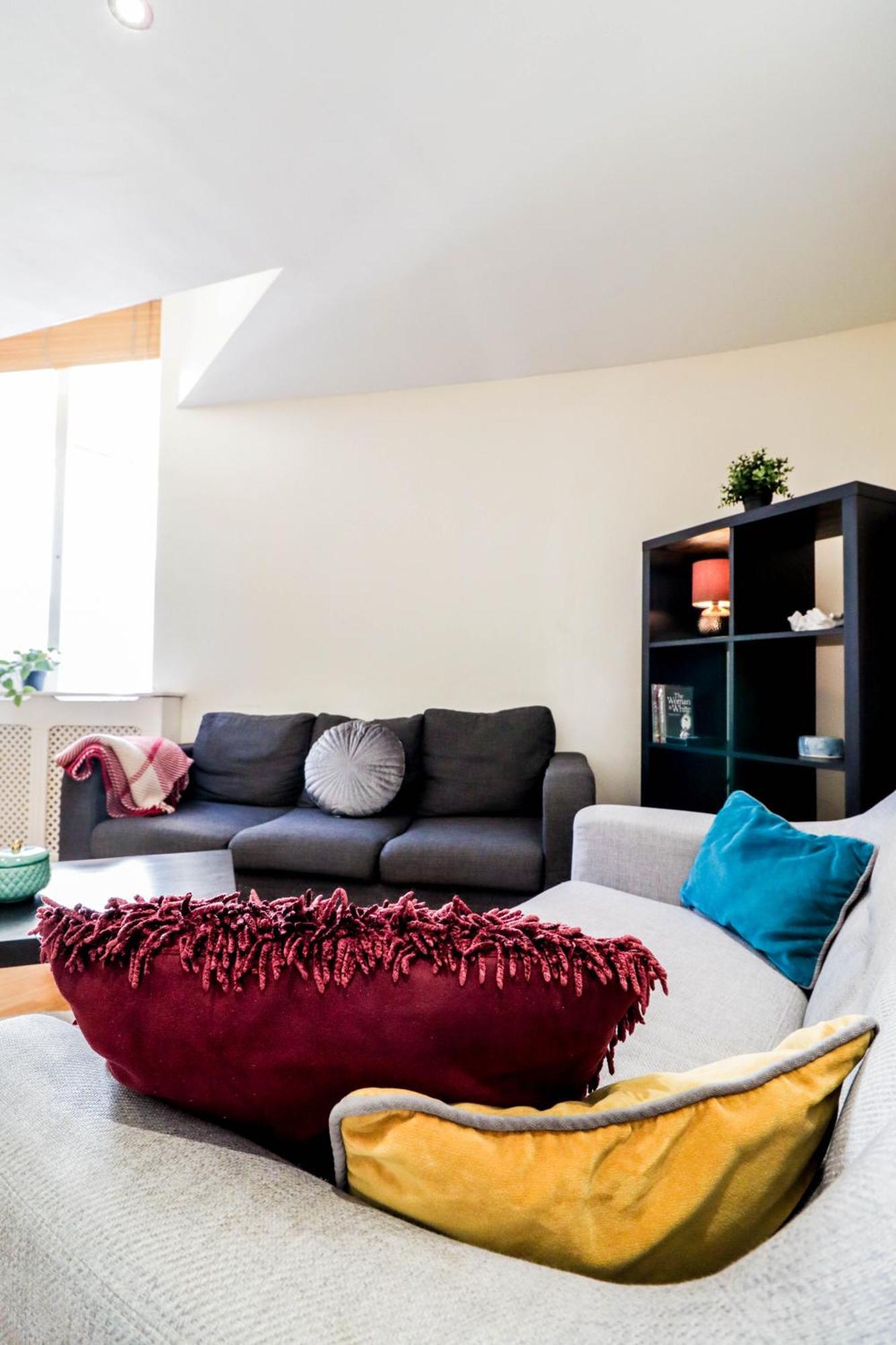 Spacious 4-bed In St.john's Wood Apartment *