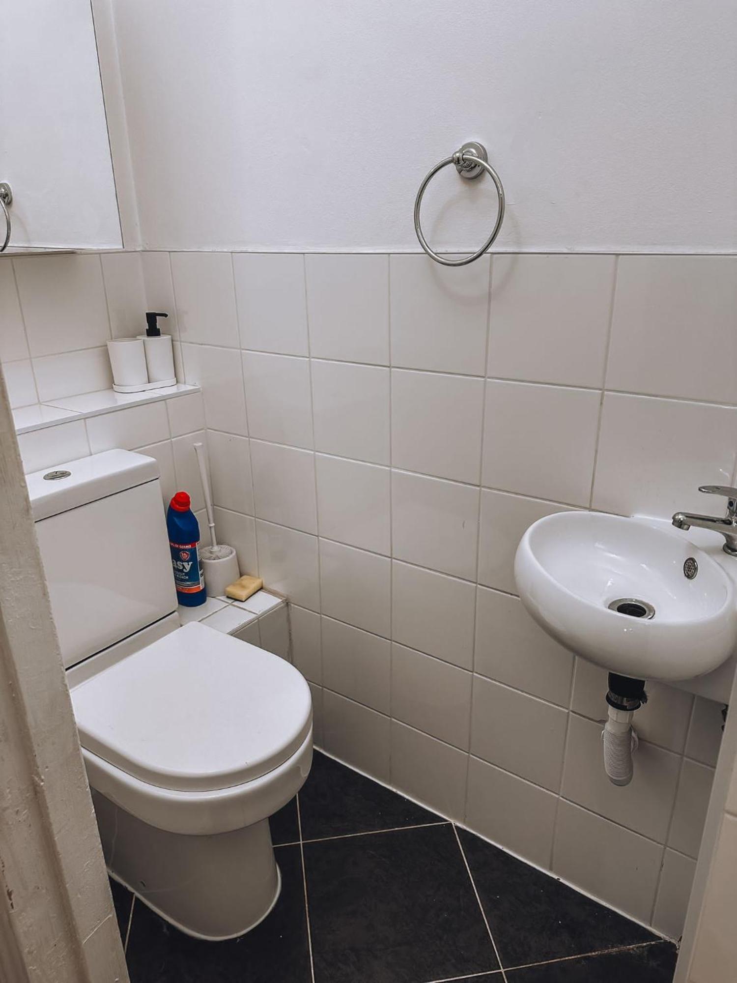 Cosy 2 Bedroom In Swiss Cottage.