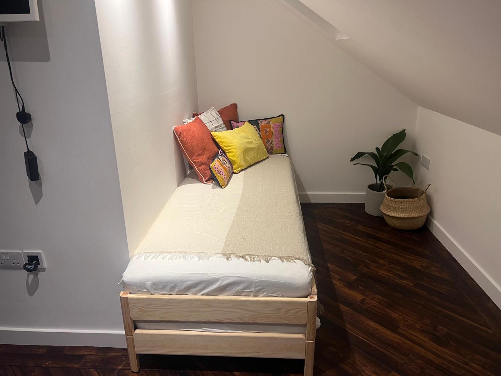 Spacious Battersea And