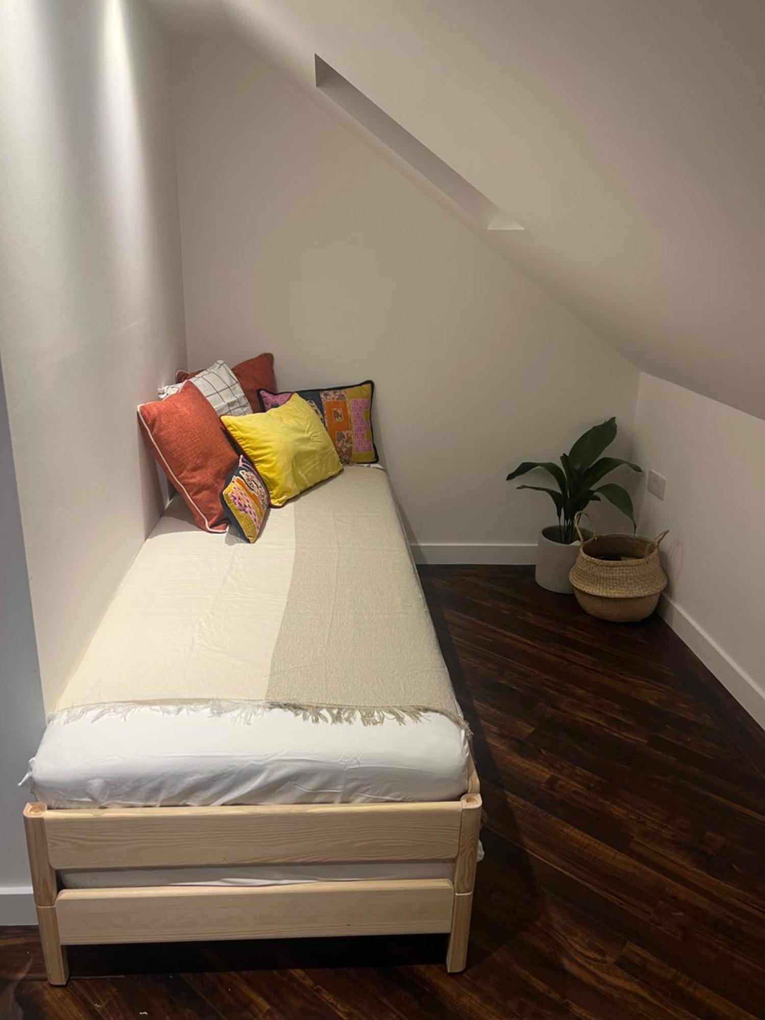 Spacious Battersea And Apartment London