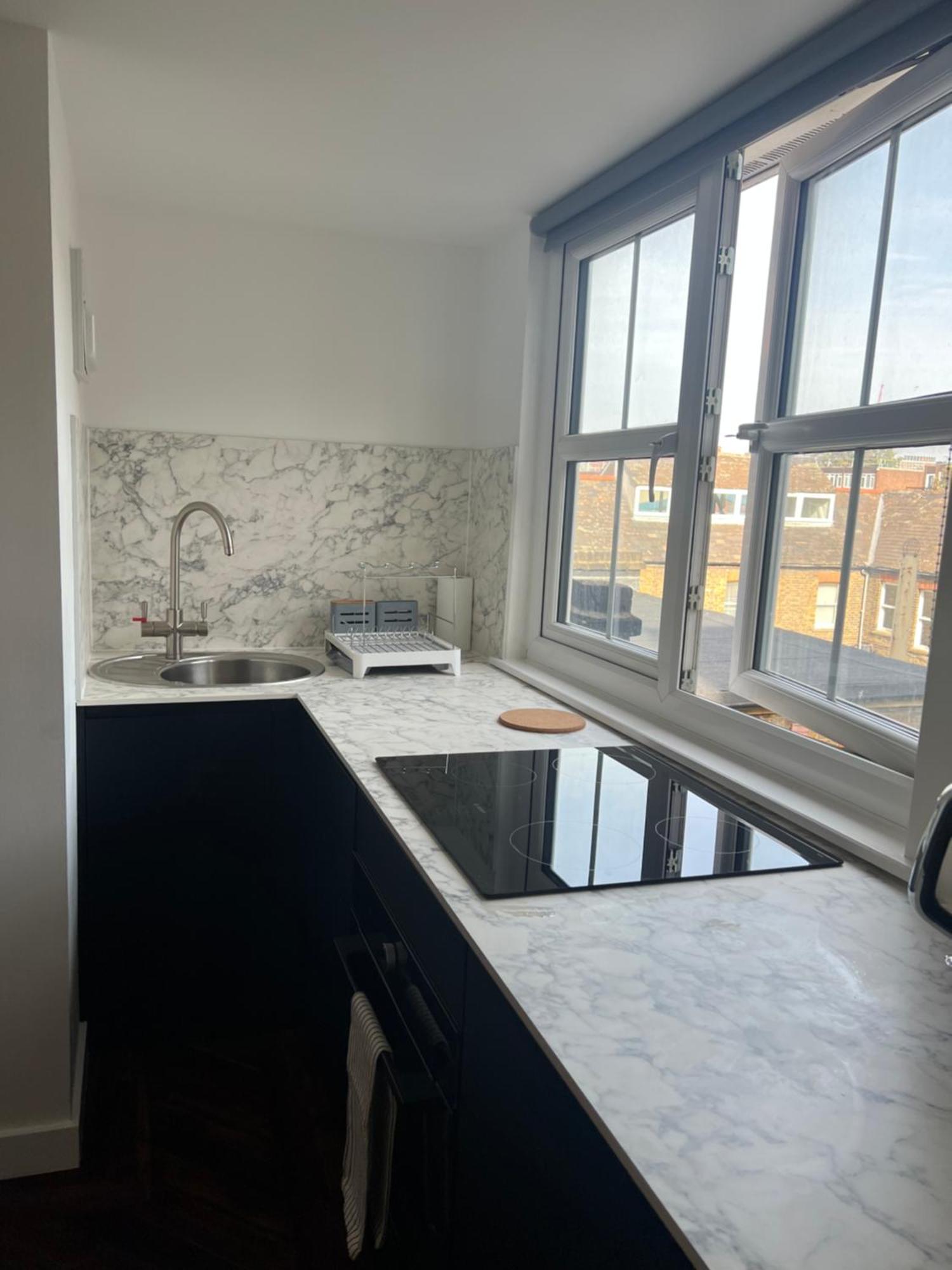 Spacious Battersea And London