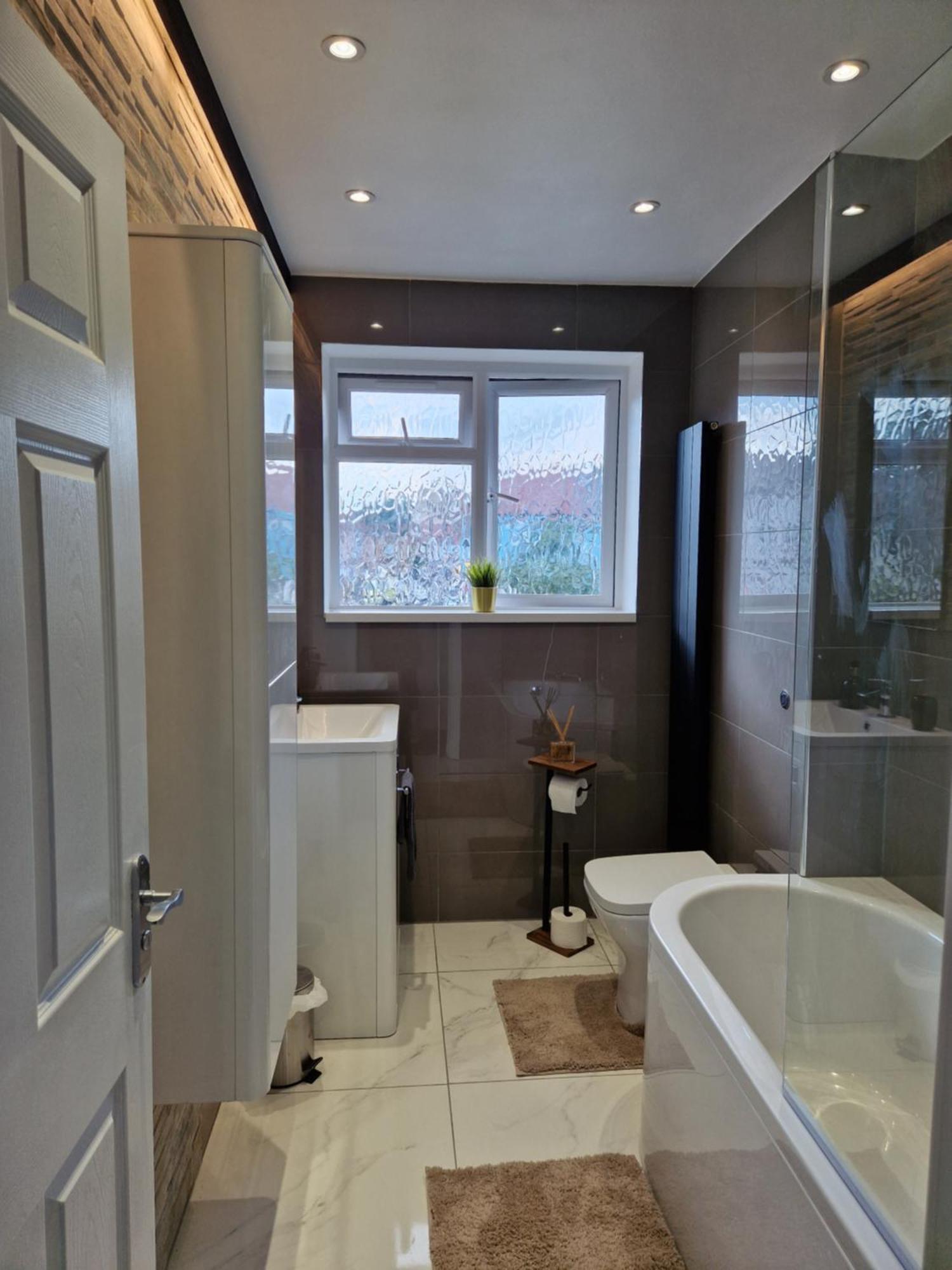 Stylish 2 Bed Home- Short Walk To Tottenham Stadium/stations Ferienhaus London