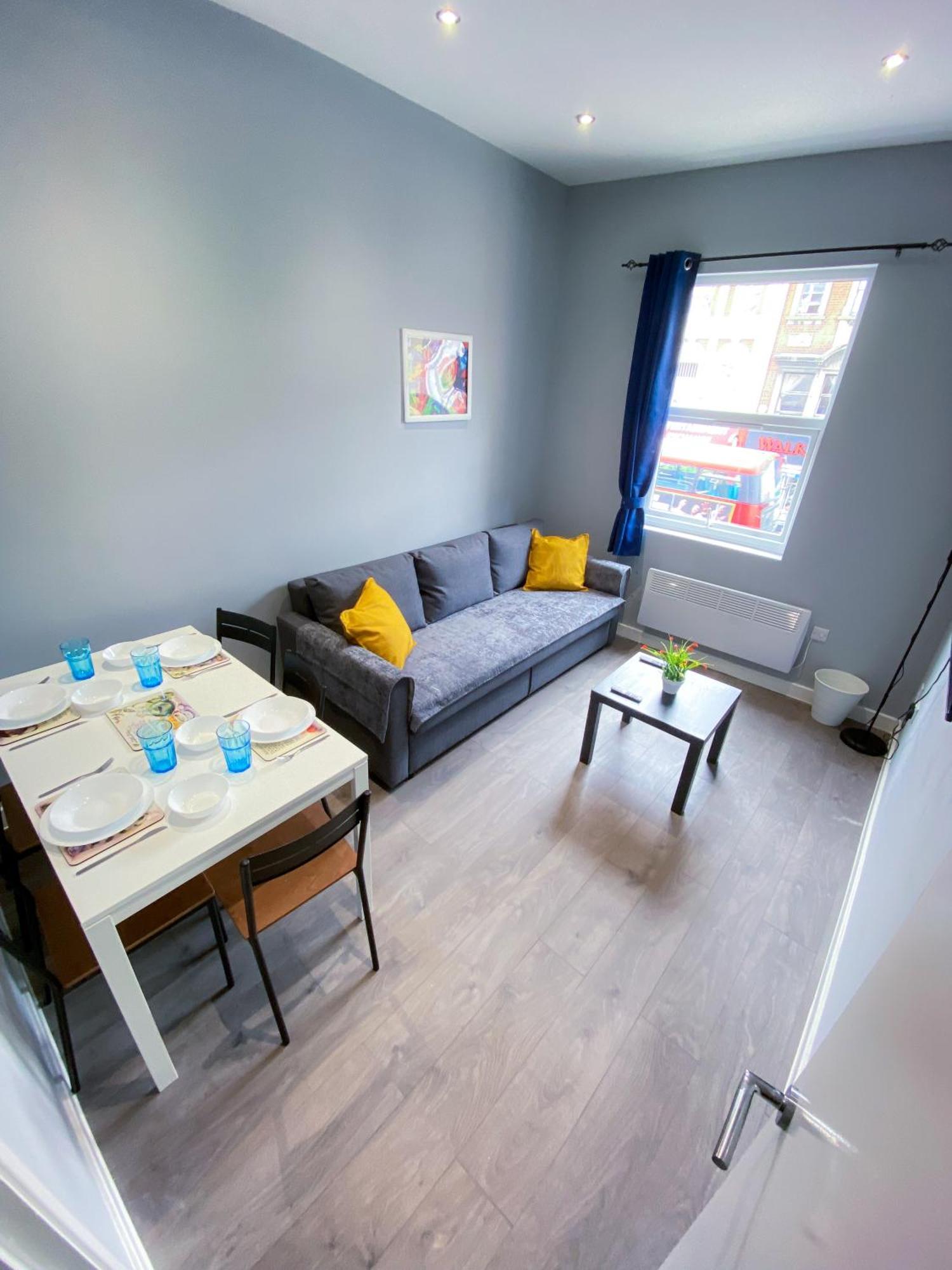 Appartement Modern 1 Bedroom Flat In Wood Londen