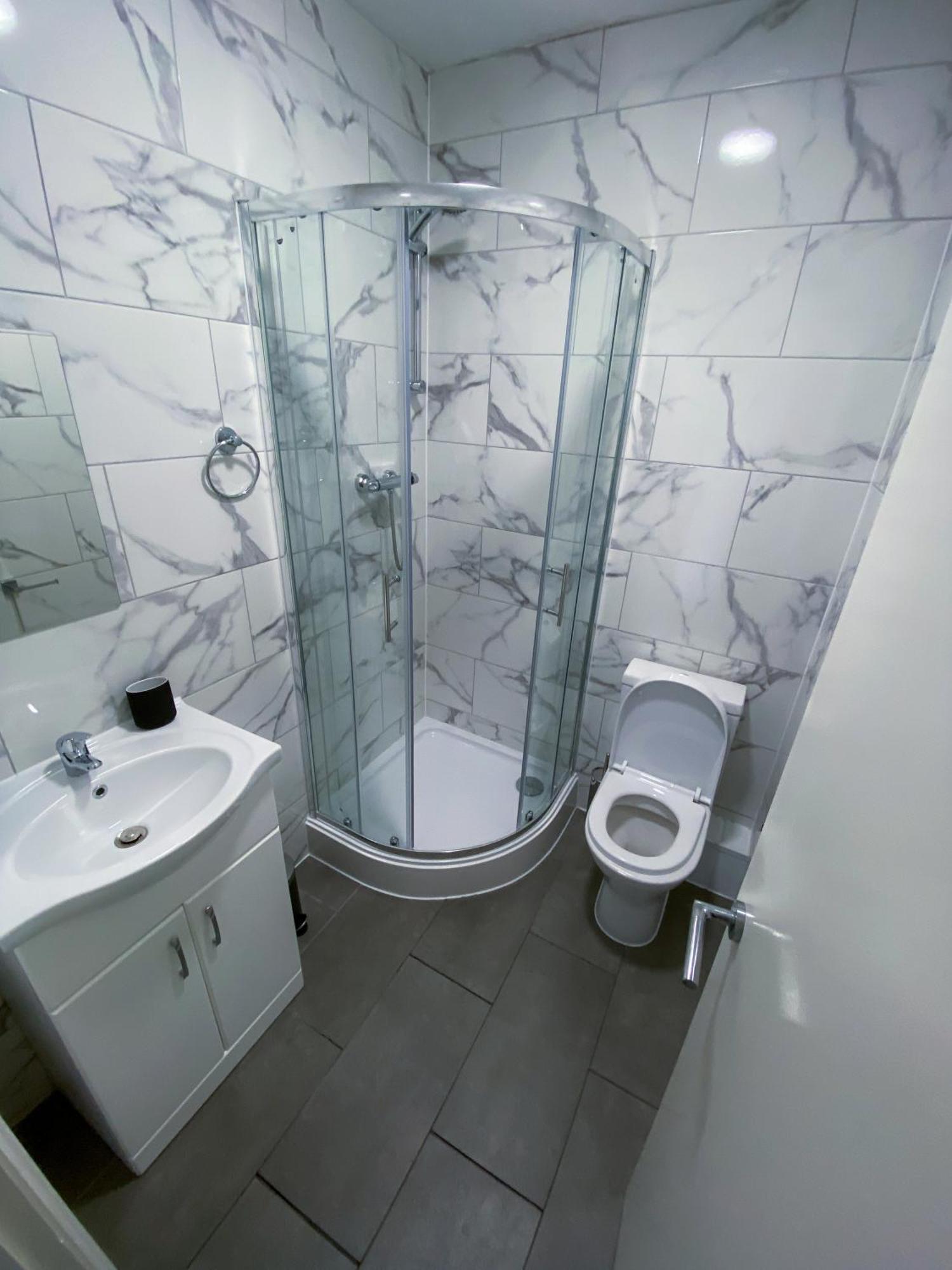 Appartement Modern 1 Bedroom Flat In Wood *