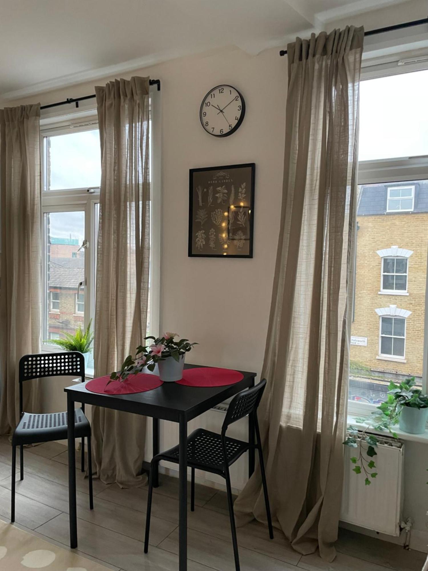 Appartement Luminous Family Flat Londen